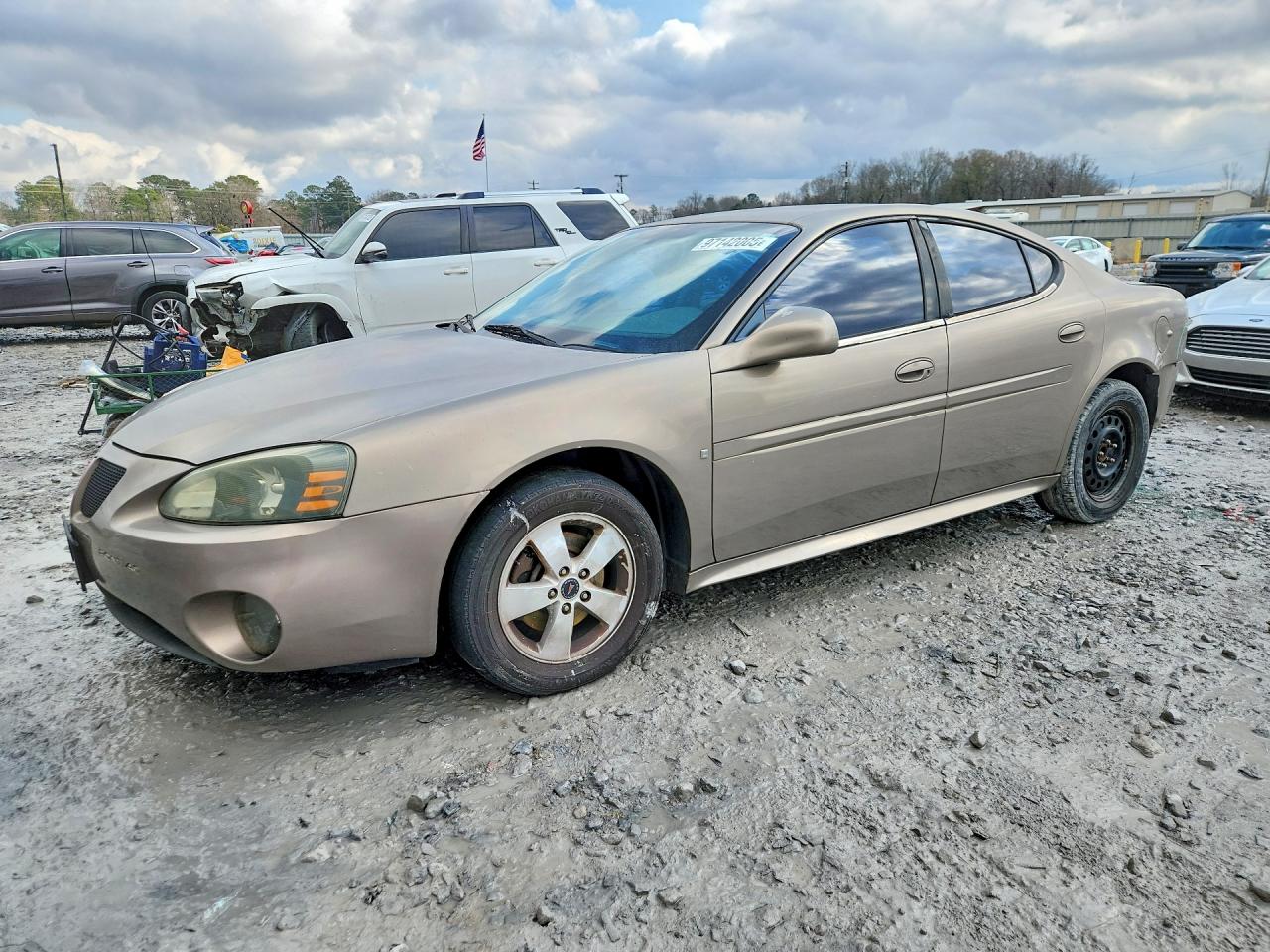 2006 Pontiac Grand Prix Tan vin: 2G2WP552361187202