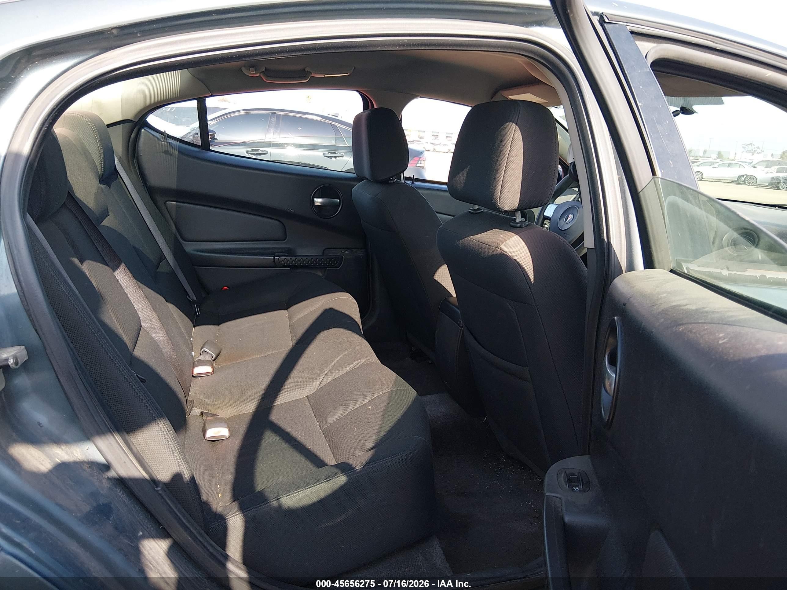 2006 Pontiac Grand Prix   Gray vin: 2G2WP552361270452