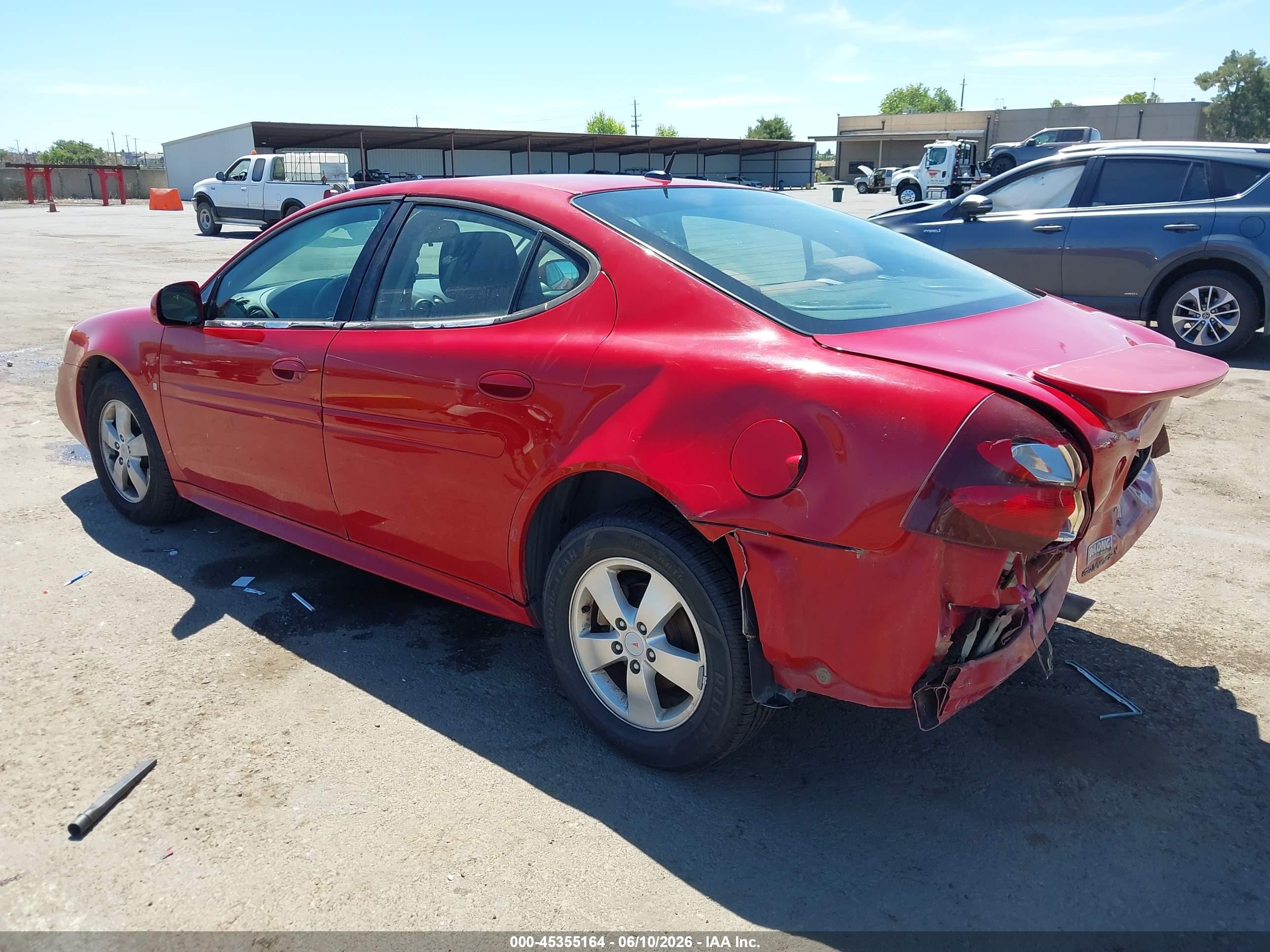 2007 Pontiac Grand Prix   Красный vin: 2G2WP552371185063