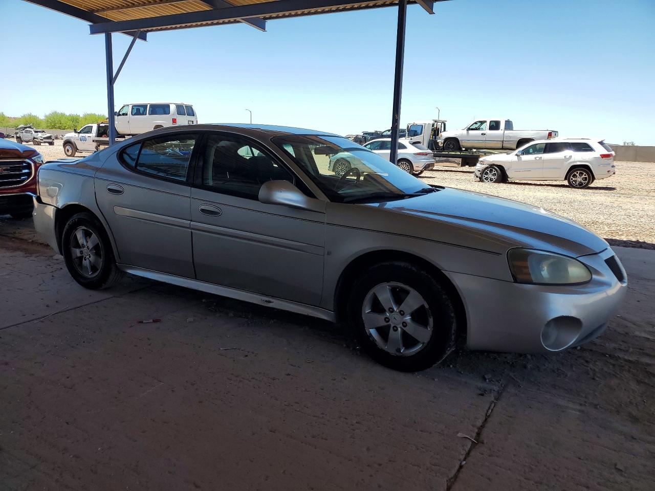 2008 Pontiac Grand Prix Серебряный vin: 2G2WP552381101857