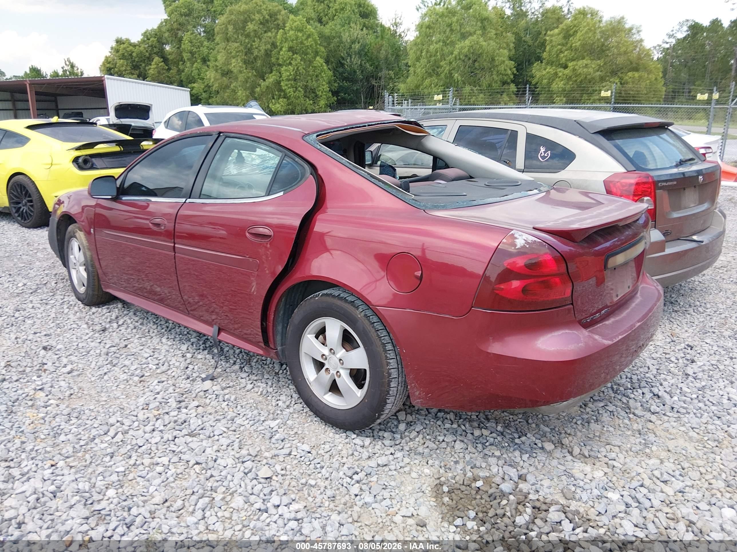 2008 Pontiac Grand Prix   Maroon vin: 2G2WP552381130761