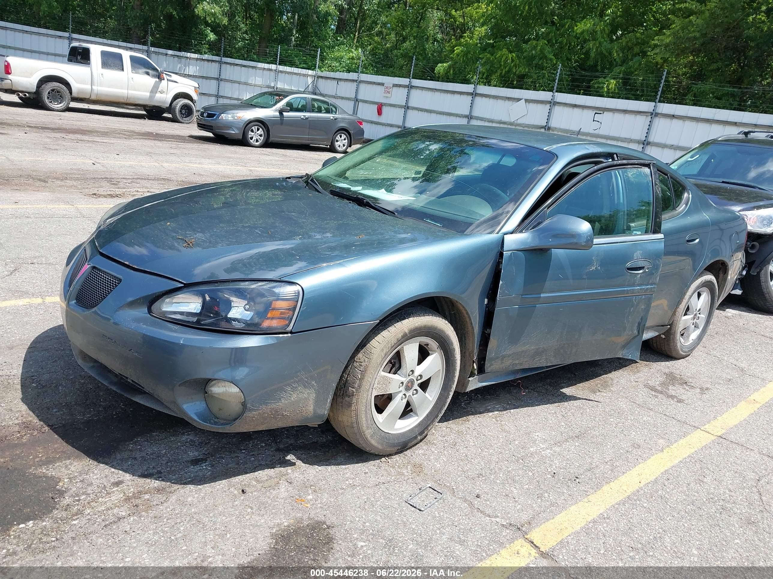 2006 Pontiac Grand Prix Blue vin: 2G2WP552461112489