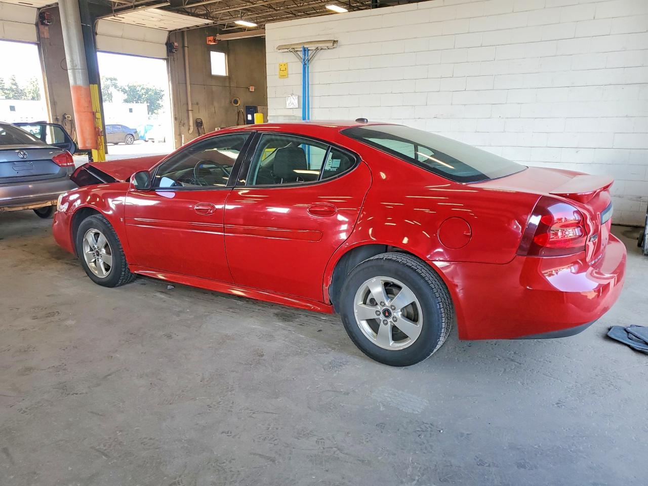 2006 Pontiac Grand Prix Red vin: 2G2WP552461257855