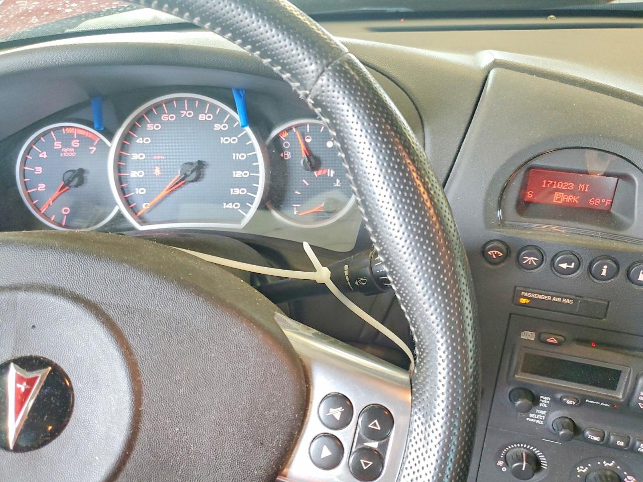 2006 Pontiac Grand Prix Red vin: 2G2WP552461257855