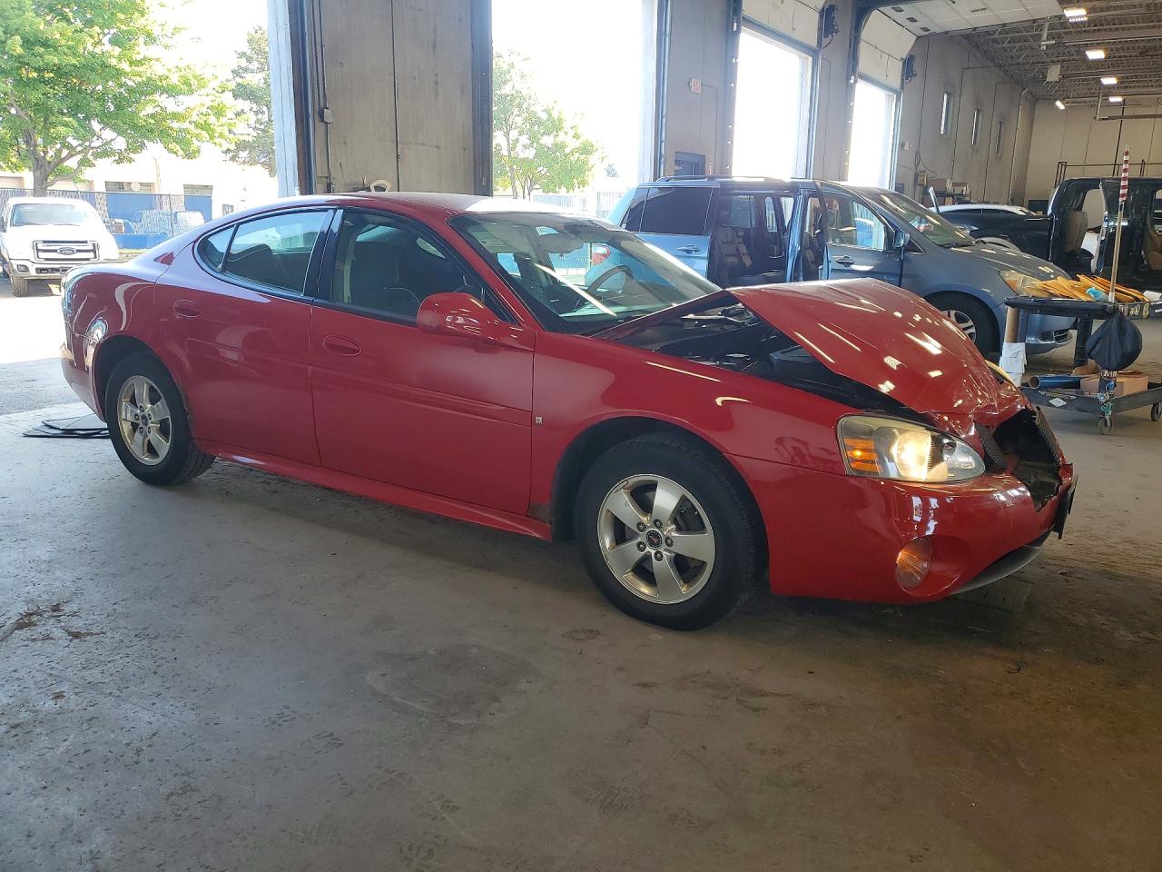 2006 Pontiac Grand Prix Red vin: 2G2WP552461257855