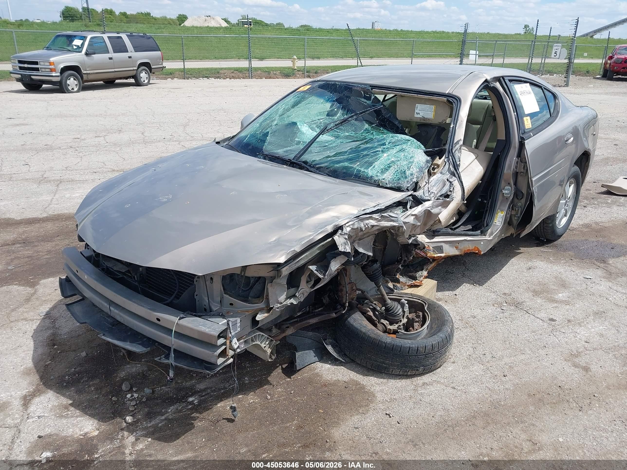 2006 Pontiac Grand Prix   Коричневый vin: 2G2WP552461277362
