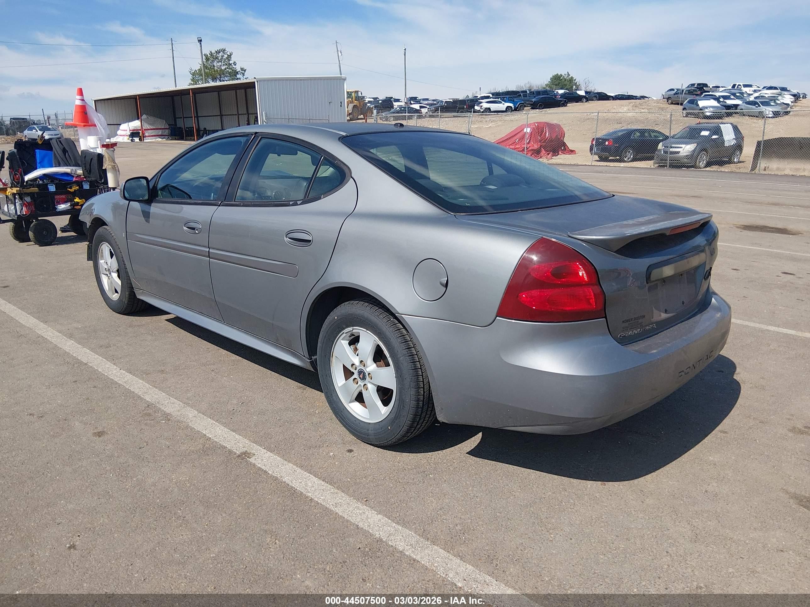 2007 Pontiac Grand Prix   Gray vin: 2G2WP552471221844
