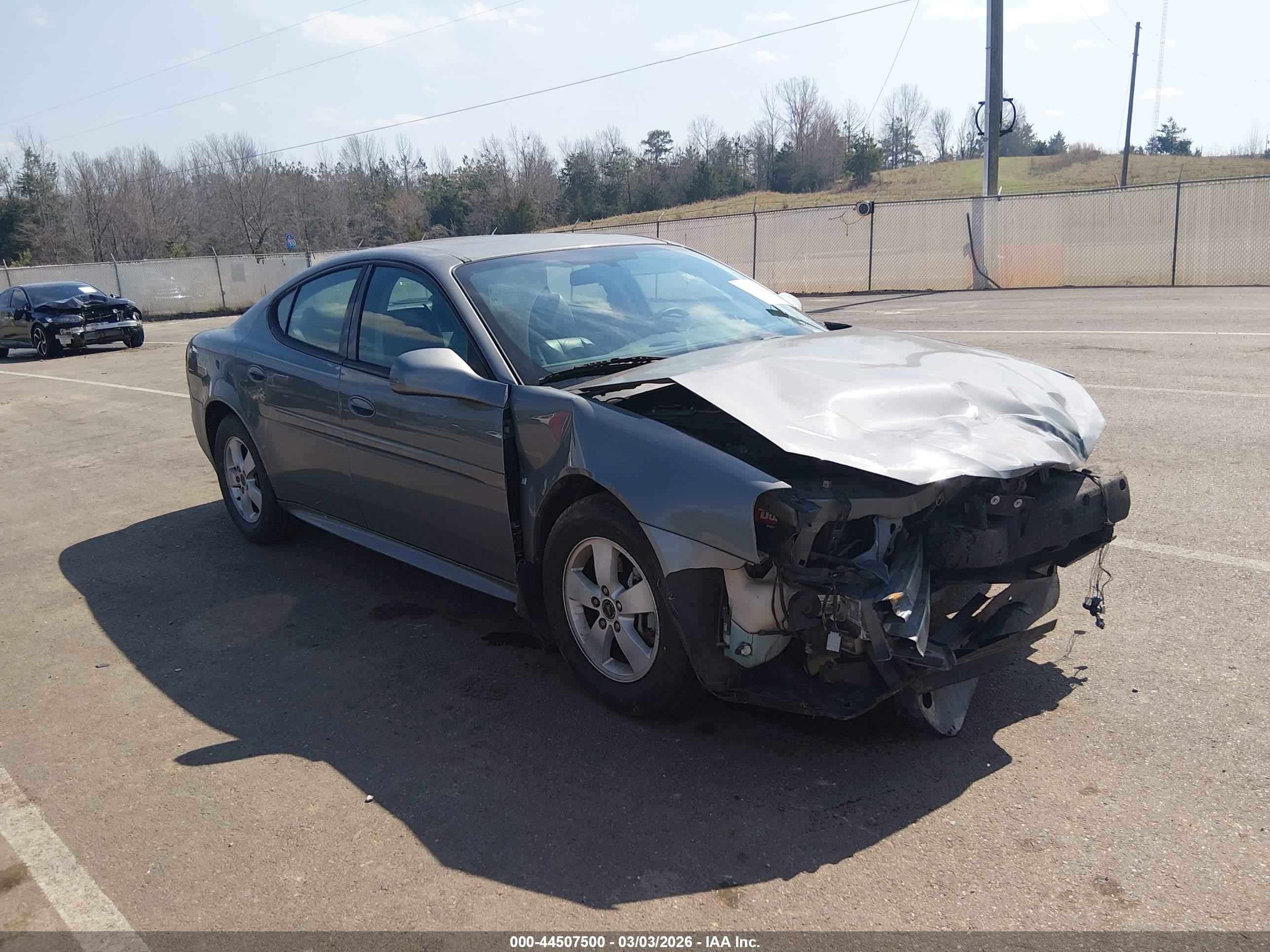 2007 Pontiac Grand Prix   Gray vin: 2G2WP552471221844
