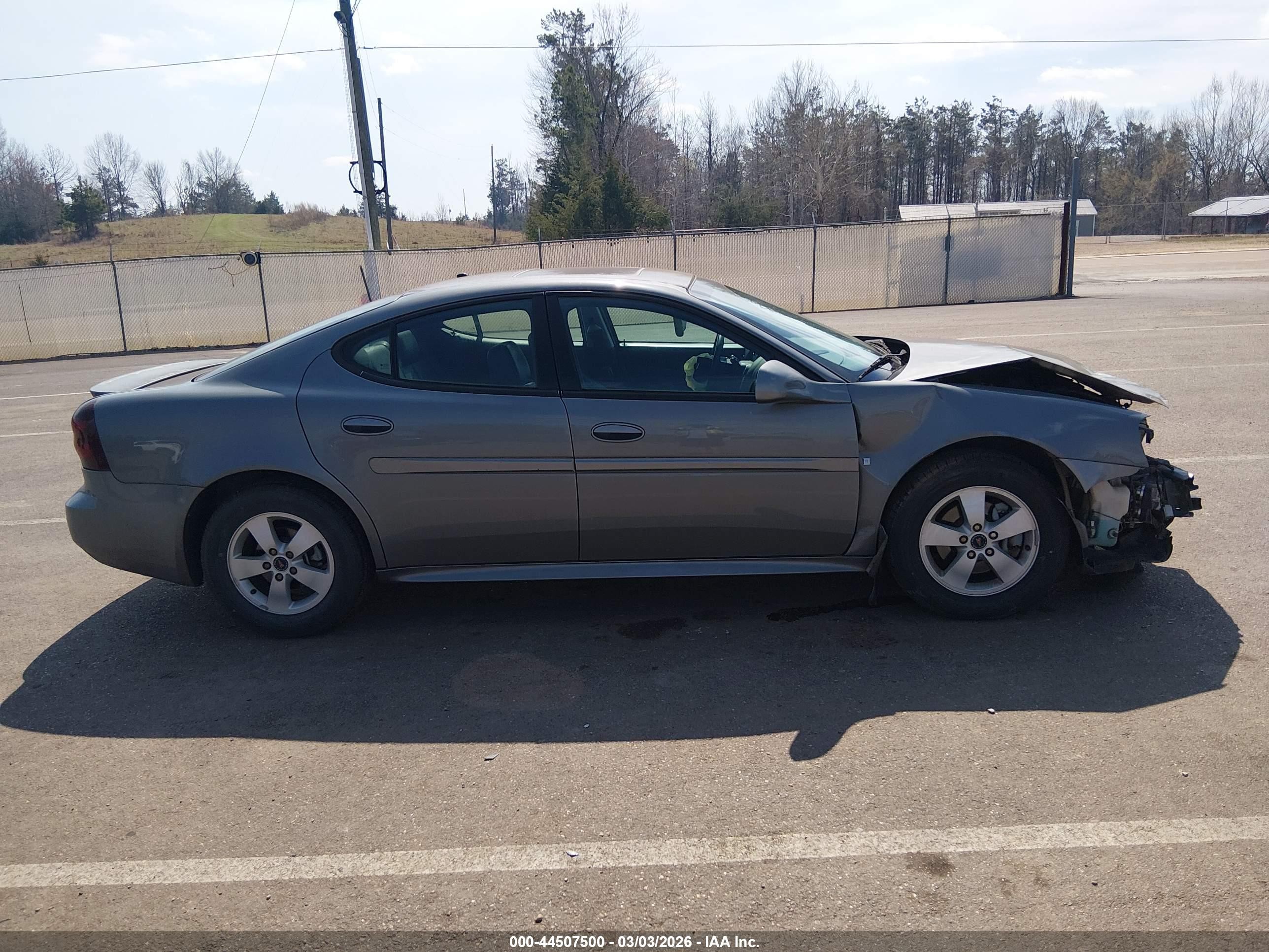 2007 Pontiac Grand Prix   Gray vin: 2G2WP552471221844