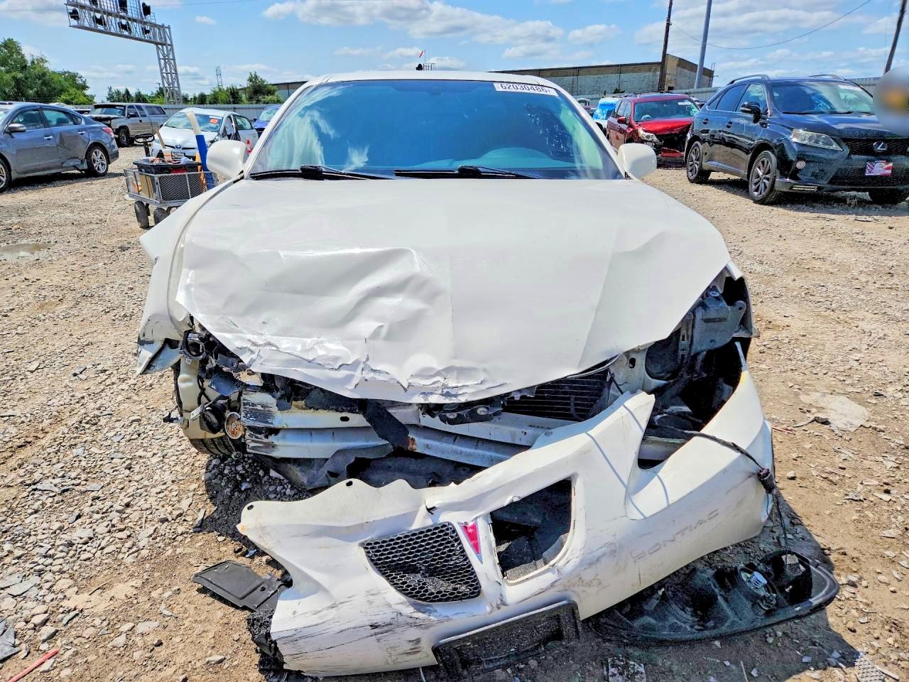 2008 Pontiac Grand Prix White vin: 2G2WP552481109997