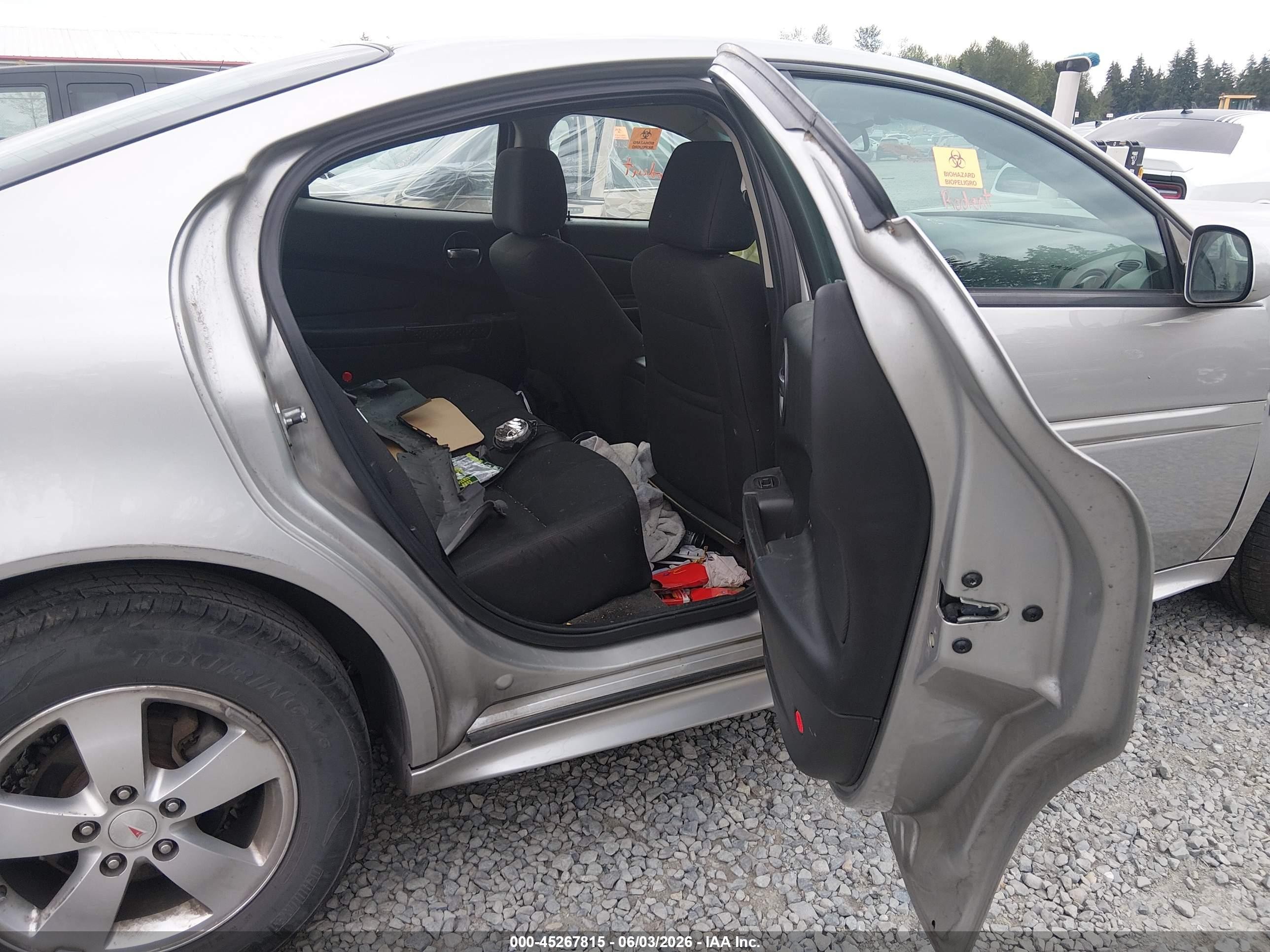 2008 Pontiac Grand Prix   Silver vin: 2G2WP552481125147