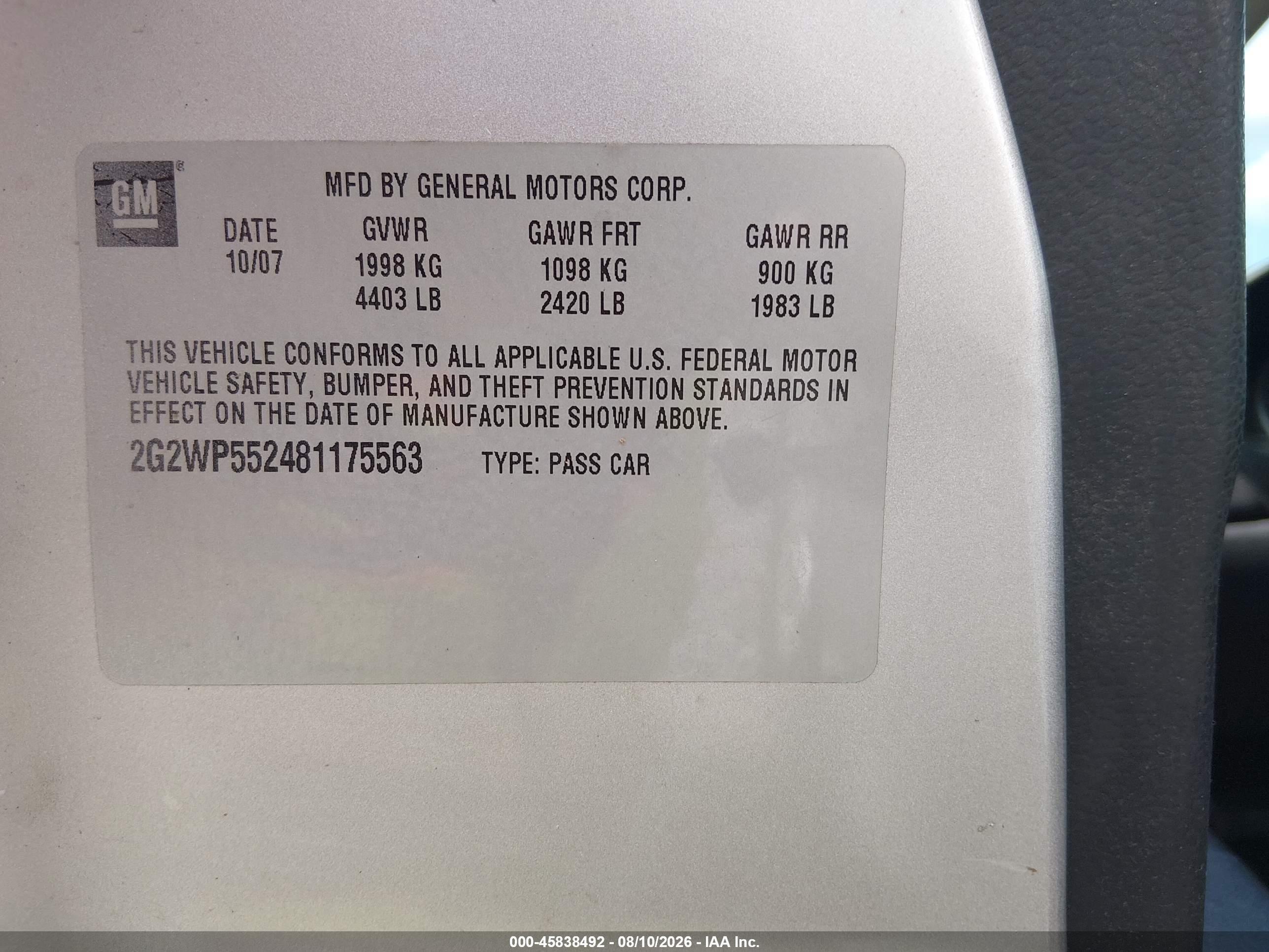 2008 Pontiac Grand Prix   Silver vin: 2G2WP552481175563