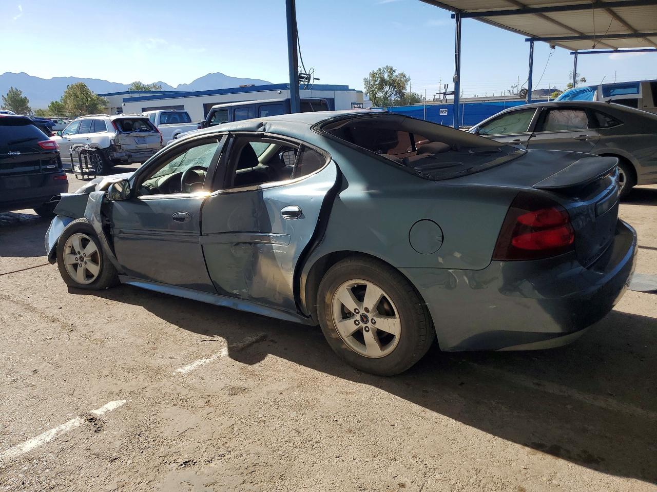 2006 Pontiac Grand Prix Gray vin: 2G2WP552561105924