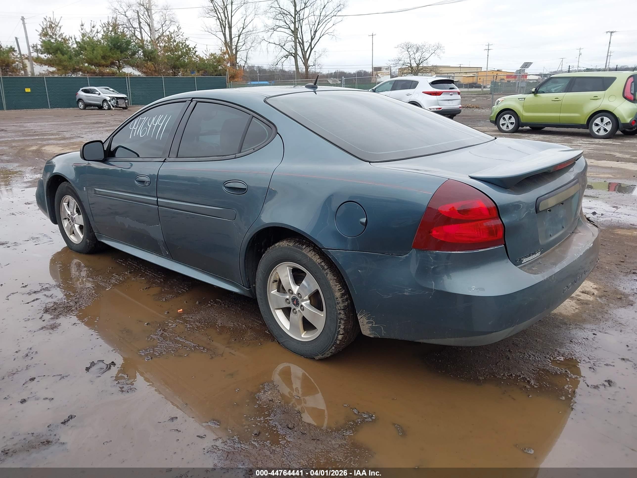 2006 Pontiac Grand Prix   Blue vin: 2G2WP552561190683