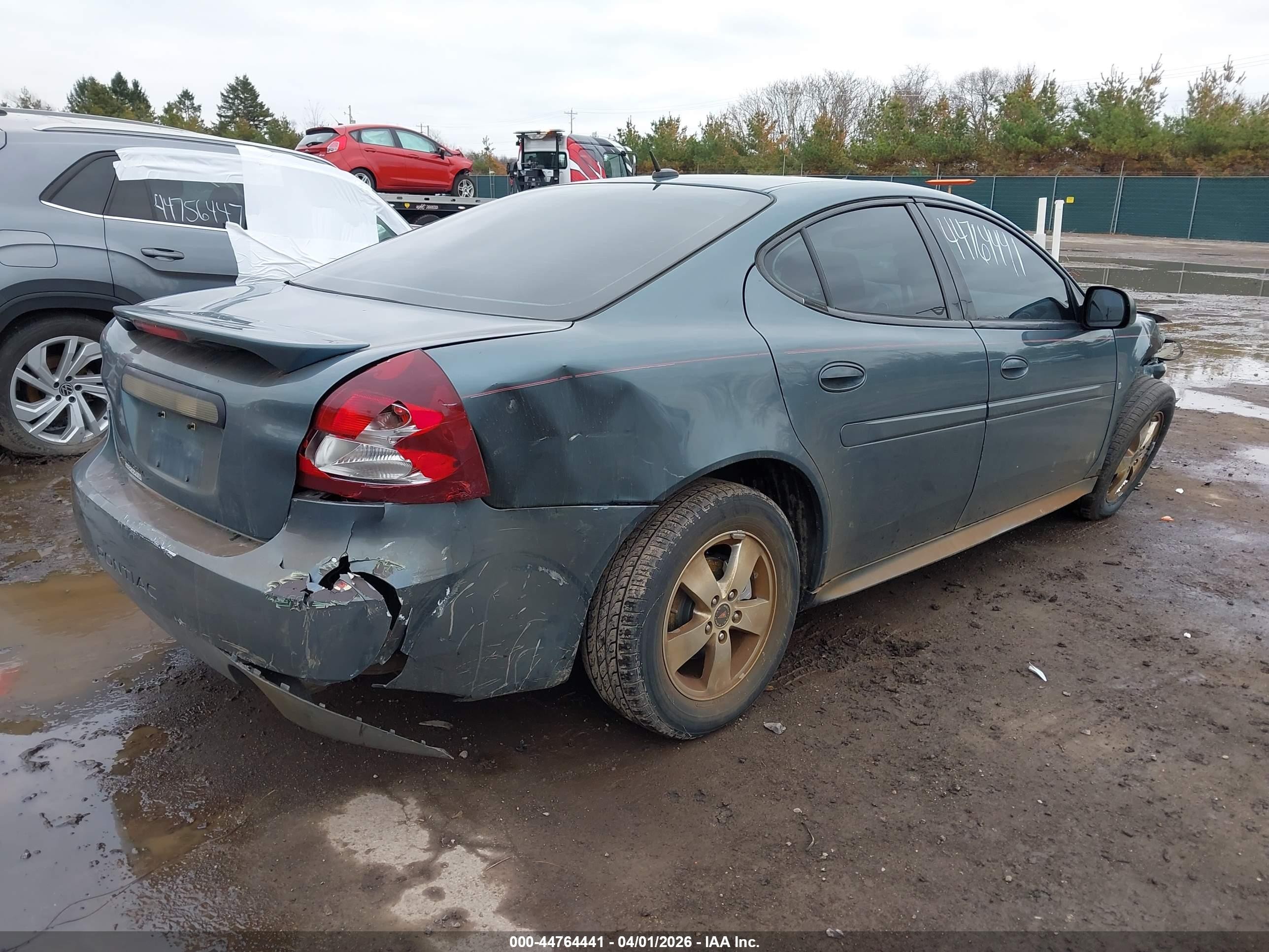 2006 Pontiac Grand Prix   Blue vin: 2G2WP552561190683
