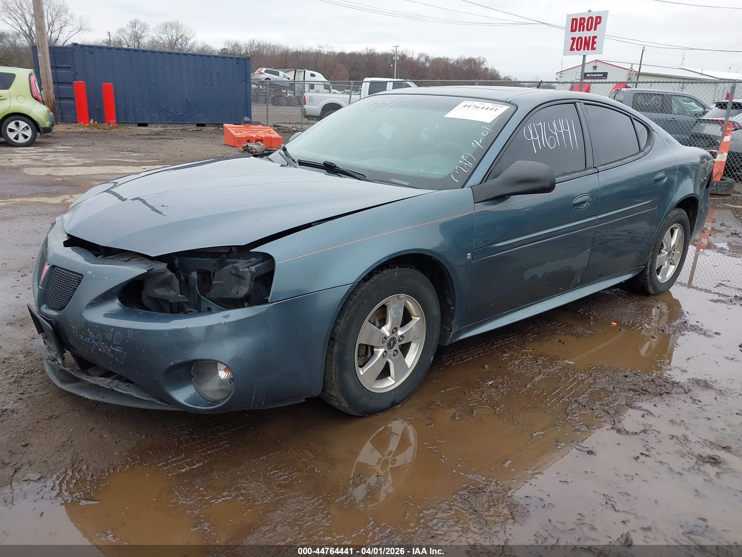 2006 Pontiac Grand Prix   Blue vin: 2G2WP552561190683
