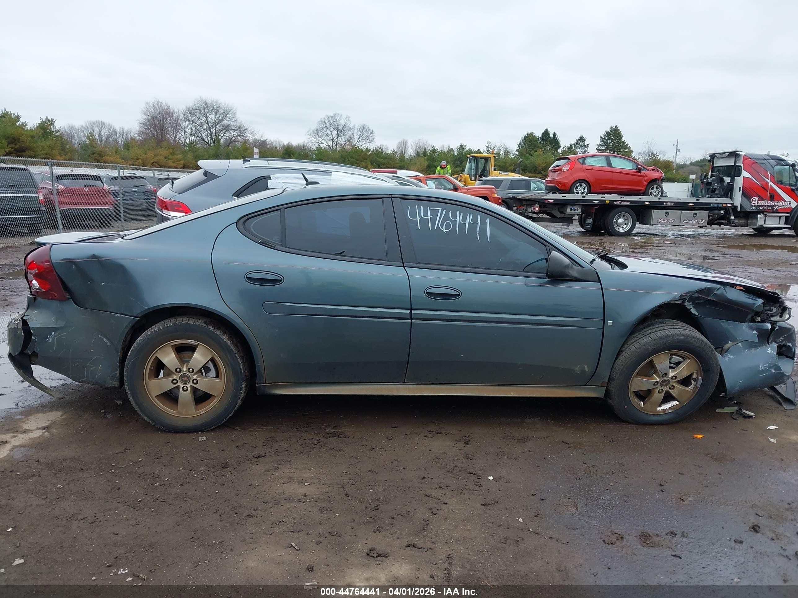 2006 Pontiac Grand Prix   Blue vin: 2G2WP552561190683