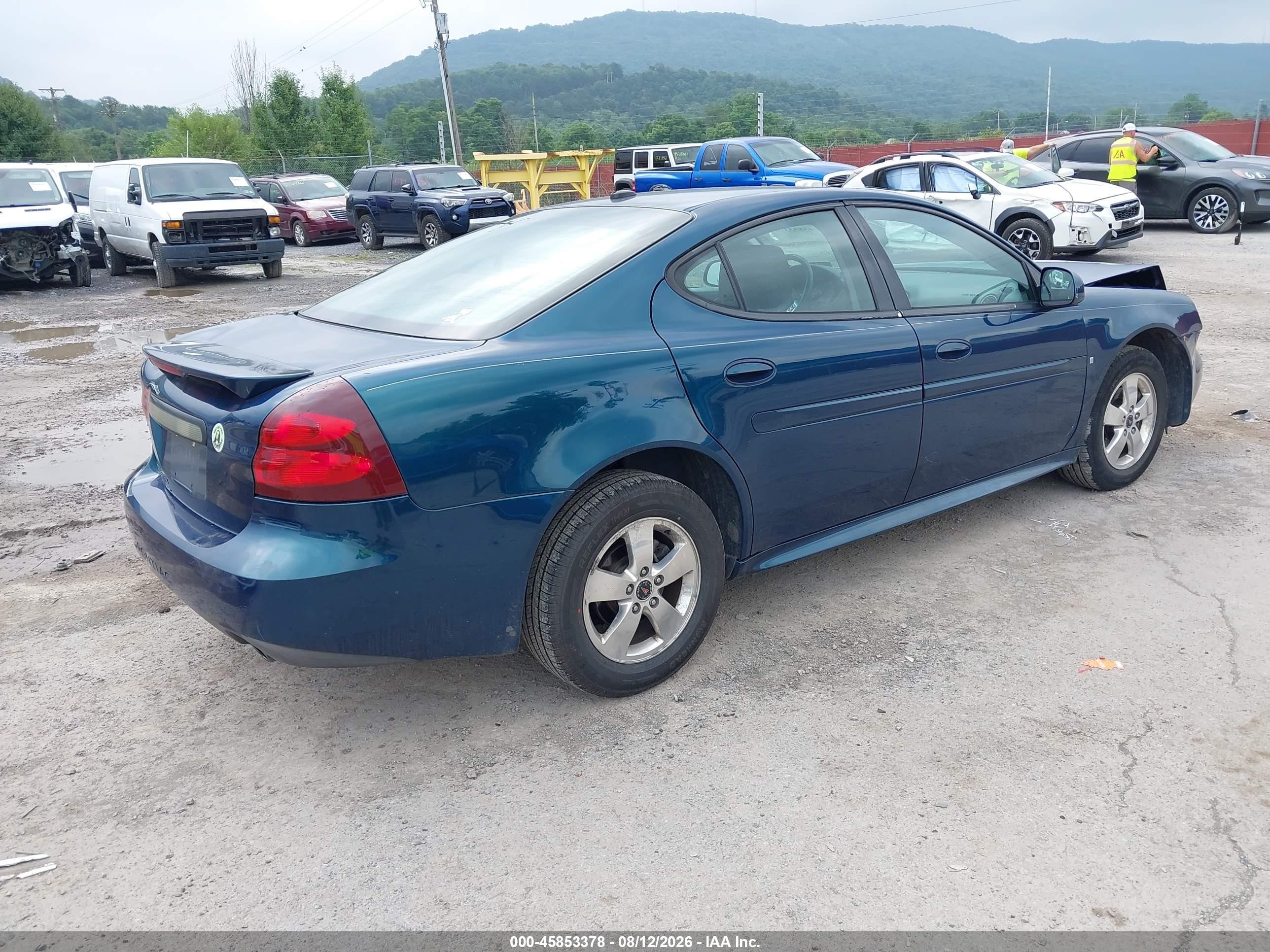 2006 Pontiac Grand Prix   Dark Blue vin: 2G2WP552561219034