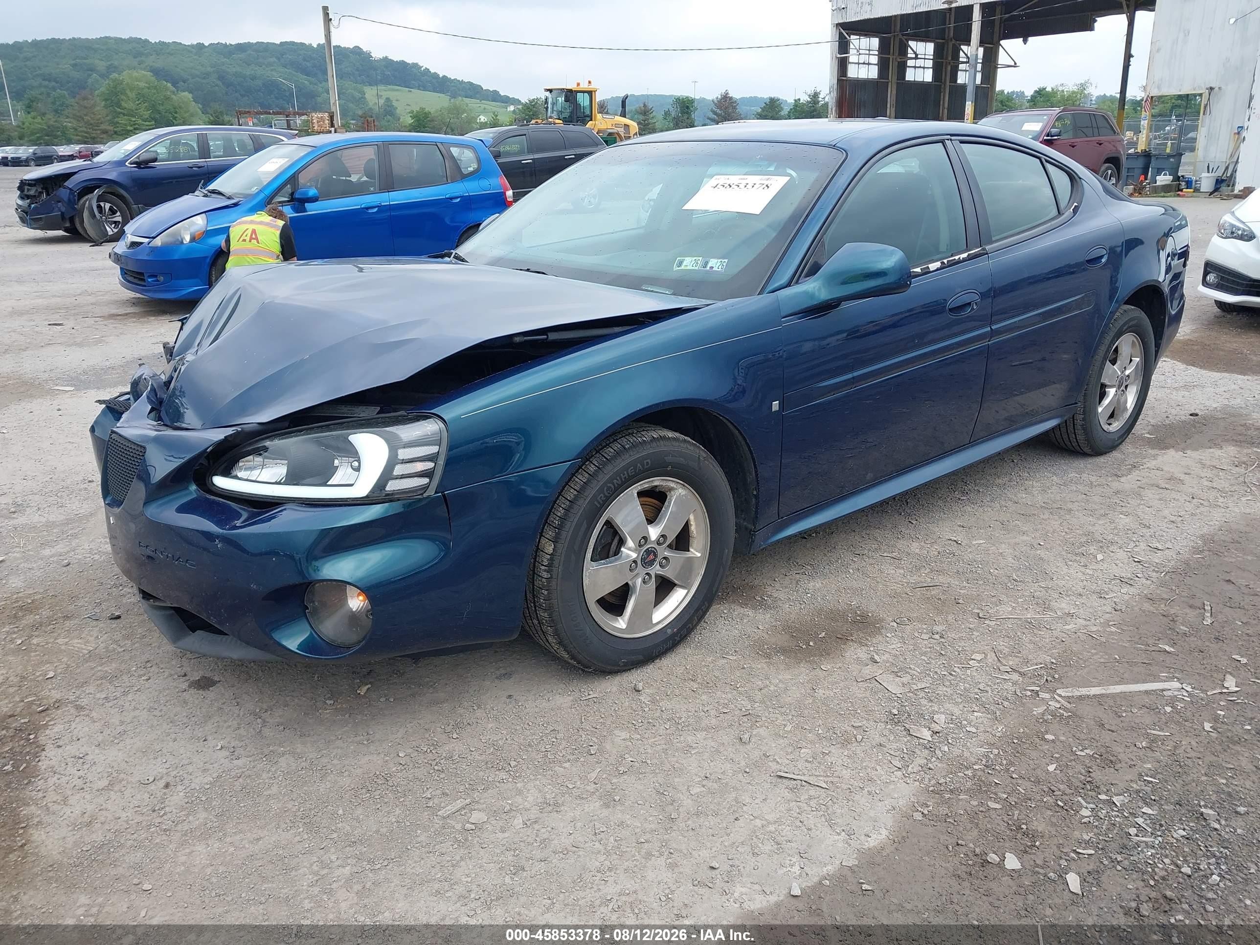 2006 Pontiac Grand Prix   Dark Blue vin: 2G2WP552561219034
