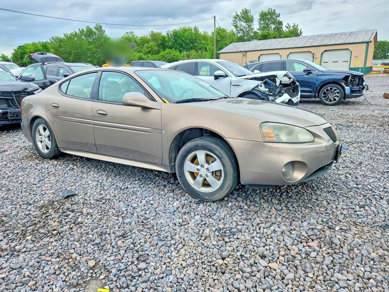 2007 Pontiac Grand Prix Brown vin: 2G2WP552571185985