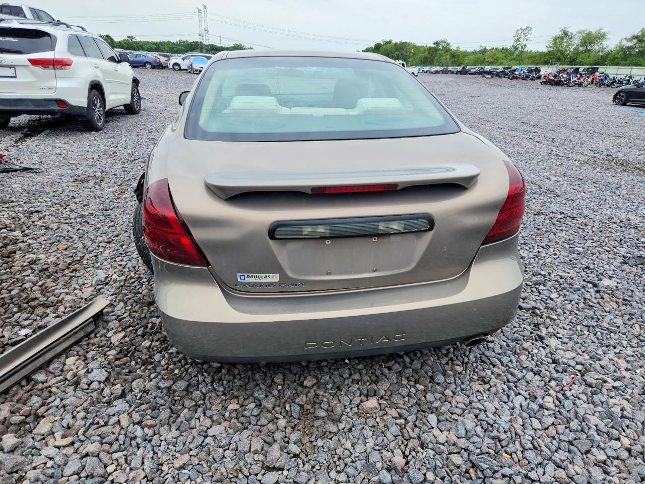 2007 Pontiac Grand Prix Brown vin: 2G2WP552571185985