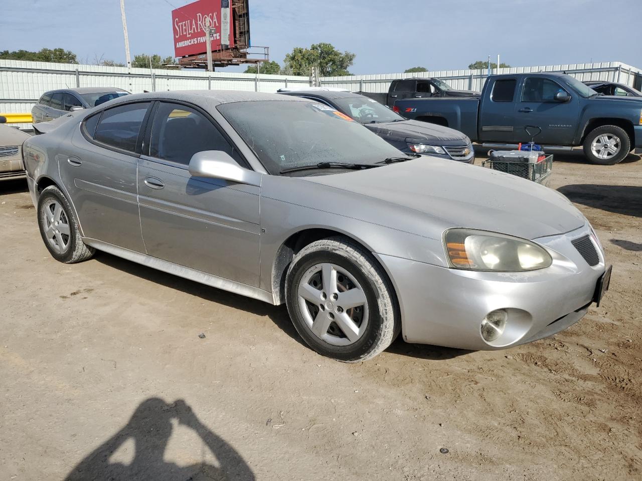 2007 Pontiac Grand Prix Silver vin: 2G2WP552571191379
