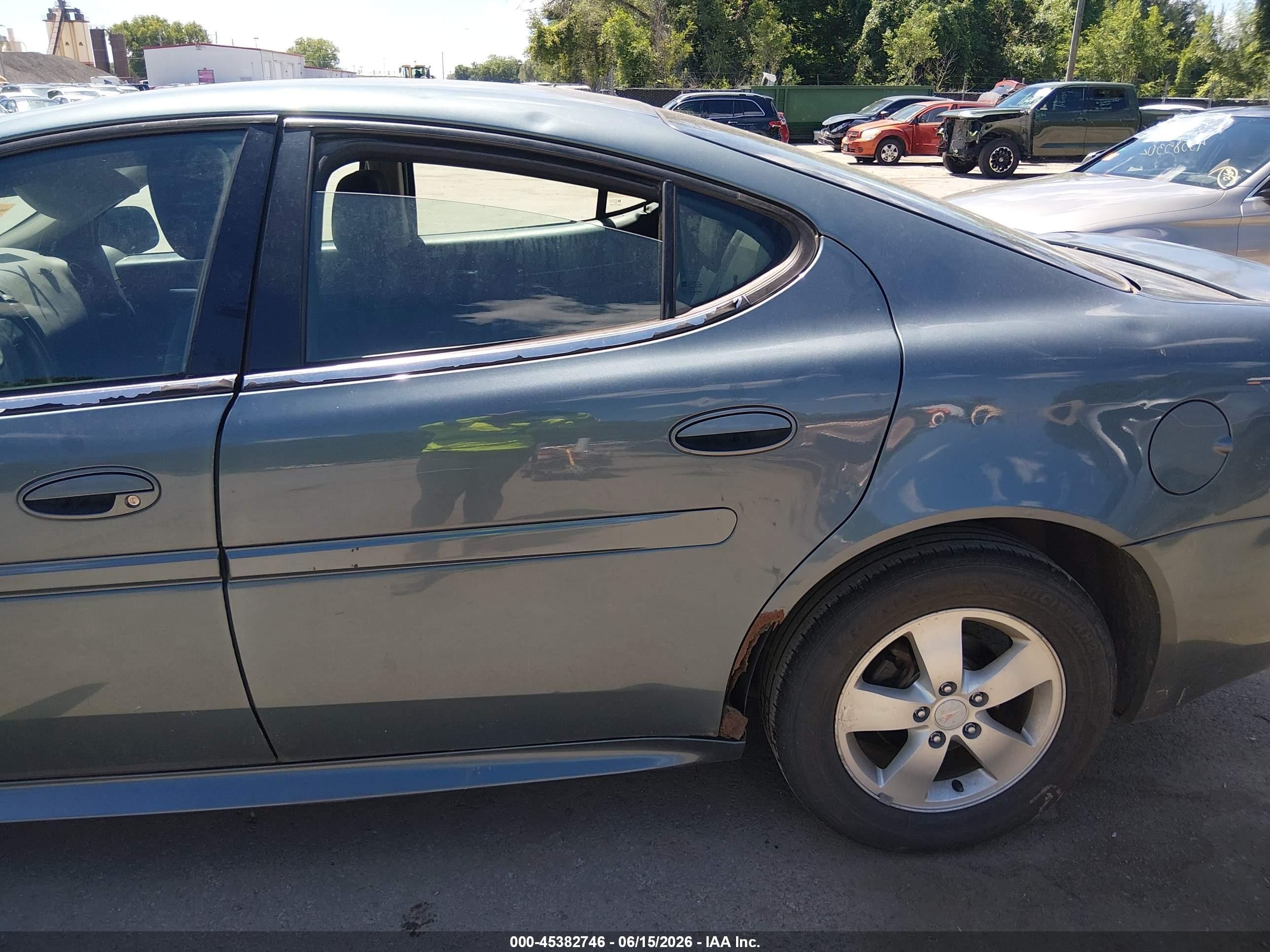 2007 Pontiac Grand Prix   Teal vin: 2G2WP552571228060