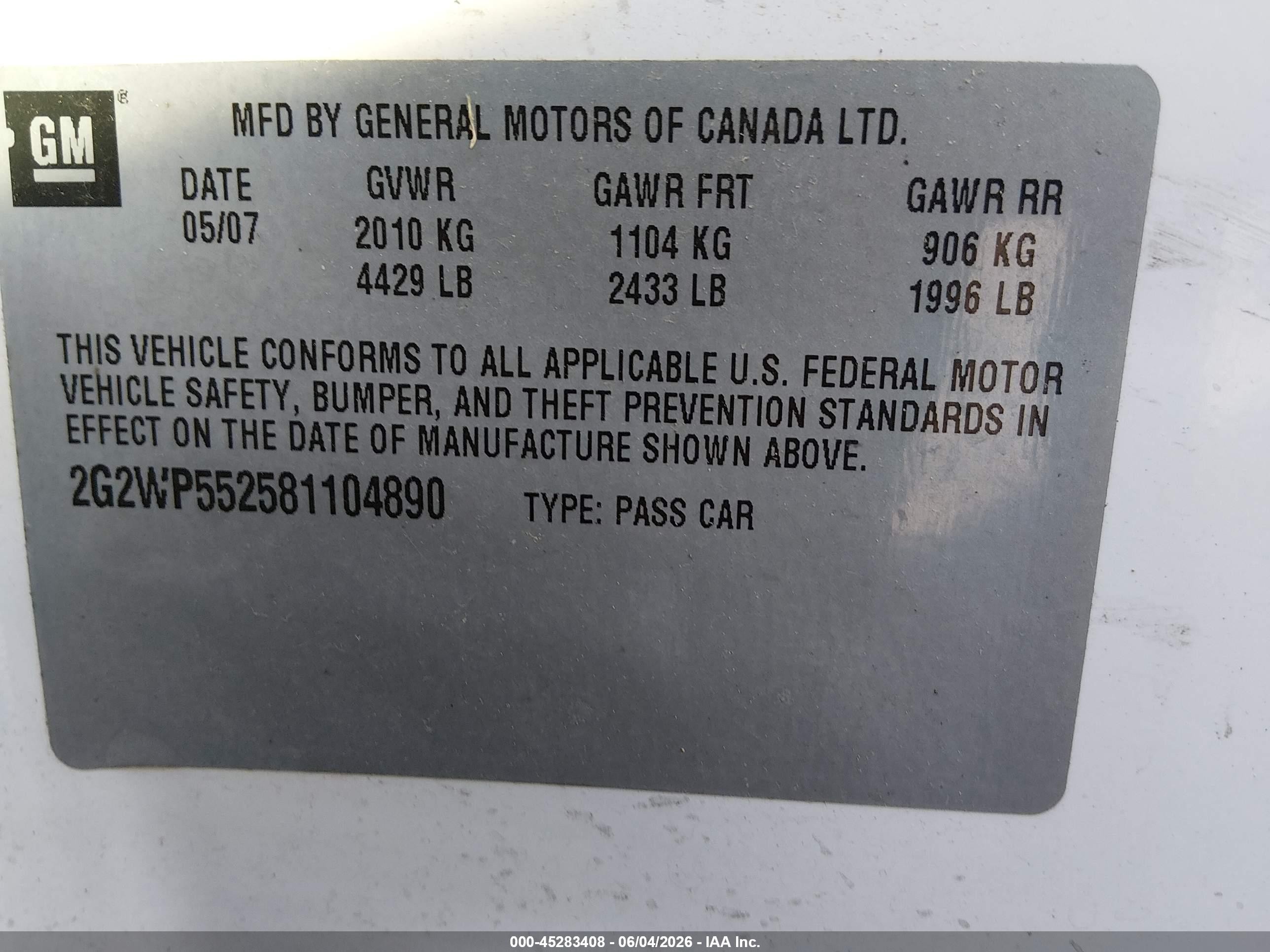 2008 Pontiac Grand Prix   White vin: 2G2WP552581104890