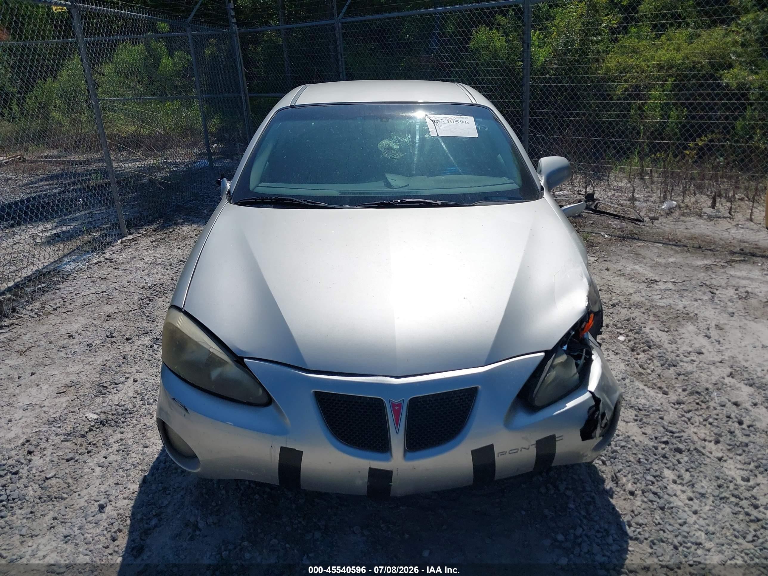 2008 Pontiac Grand Prix   Silver vin: 2G2WP552581114402