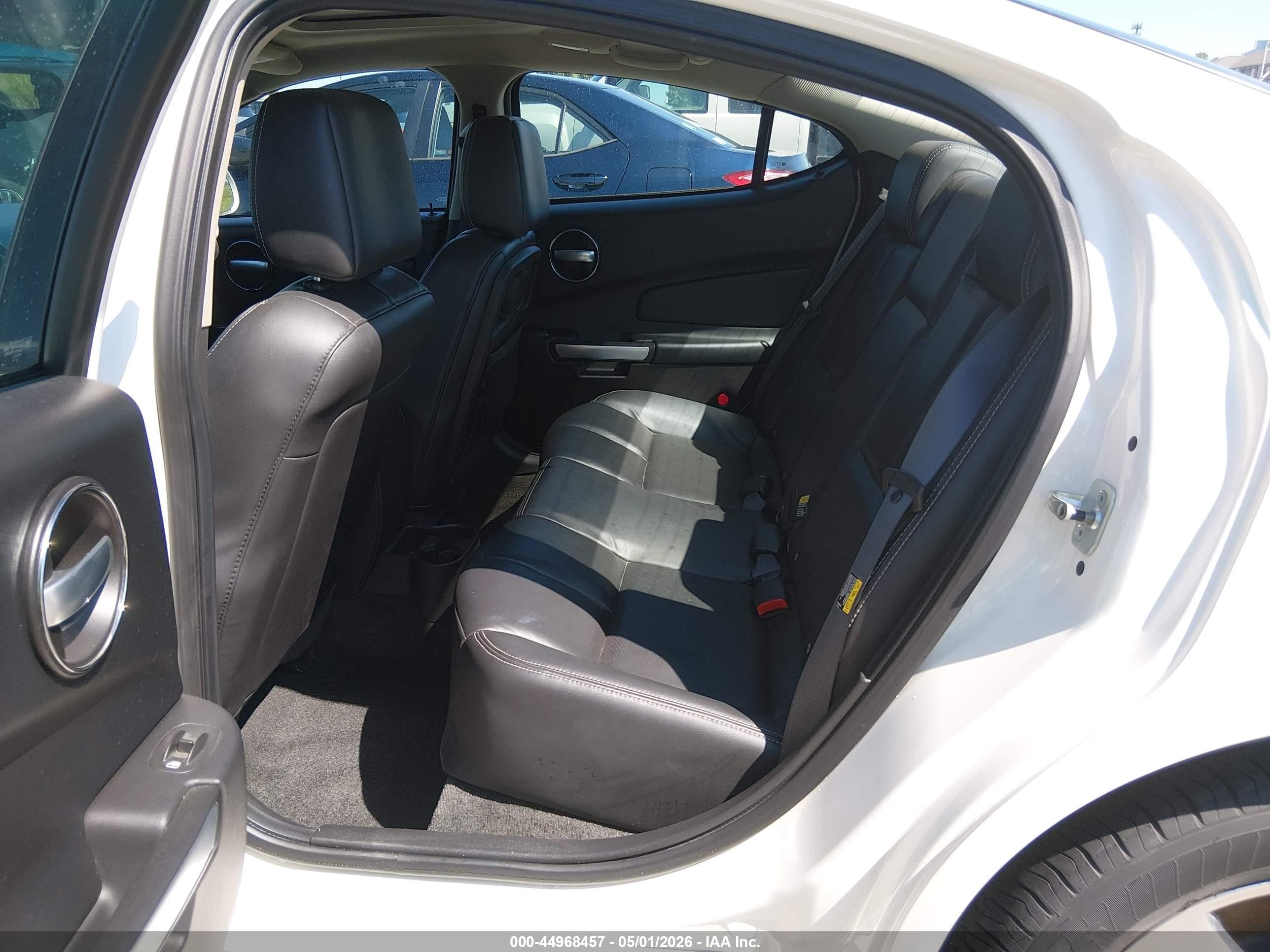 2006 Pontiac Grand Prix   White vin: 2G2WP552661210472