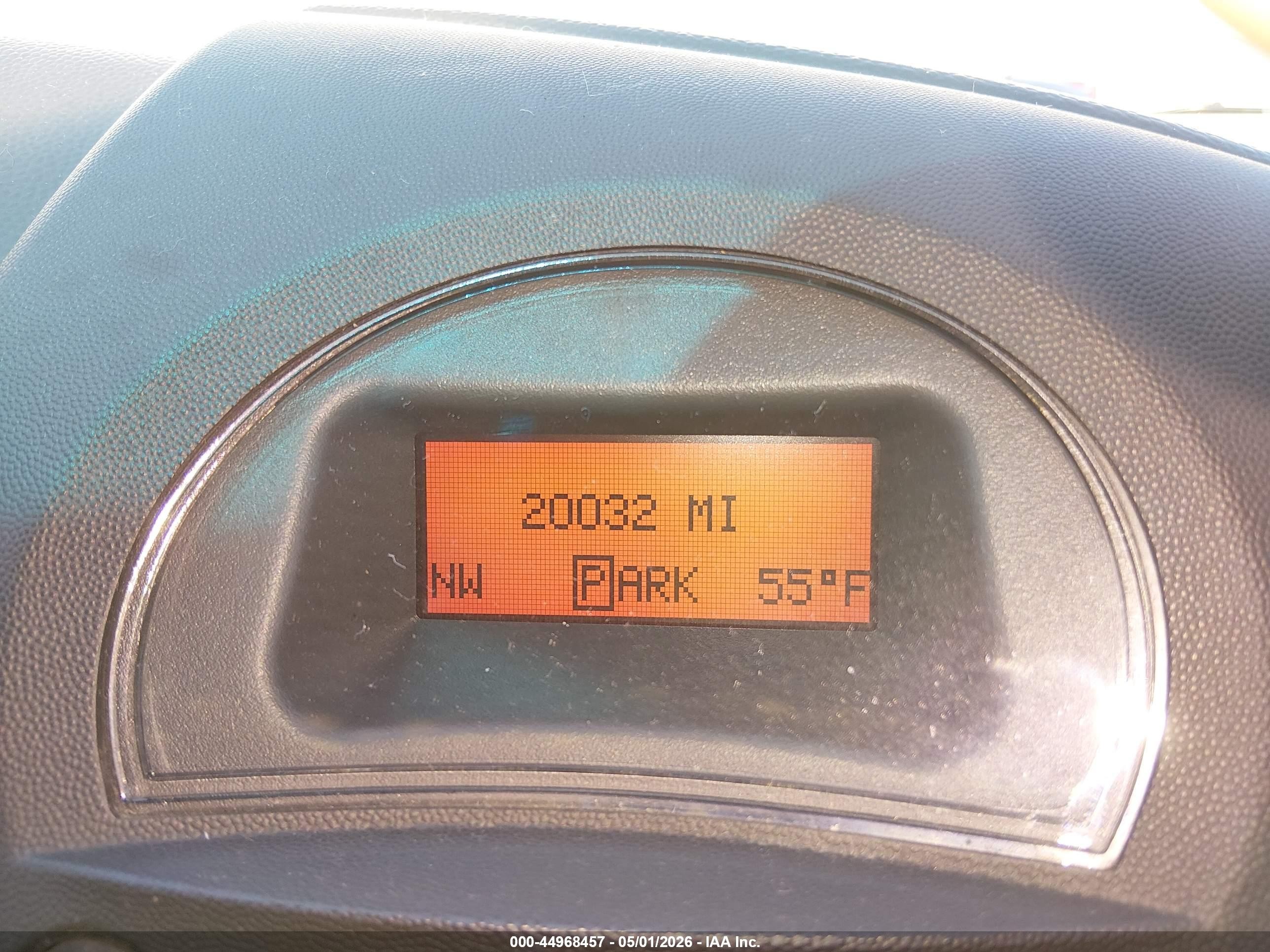 2006 Pontiac Grand Prix   White vin: 2G2WP552661210472