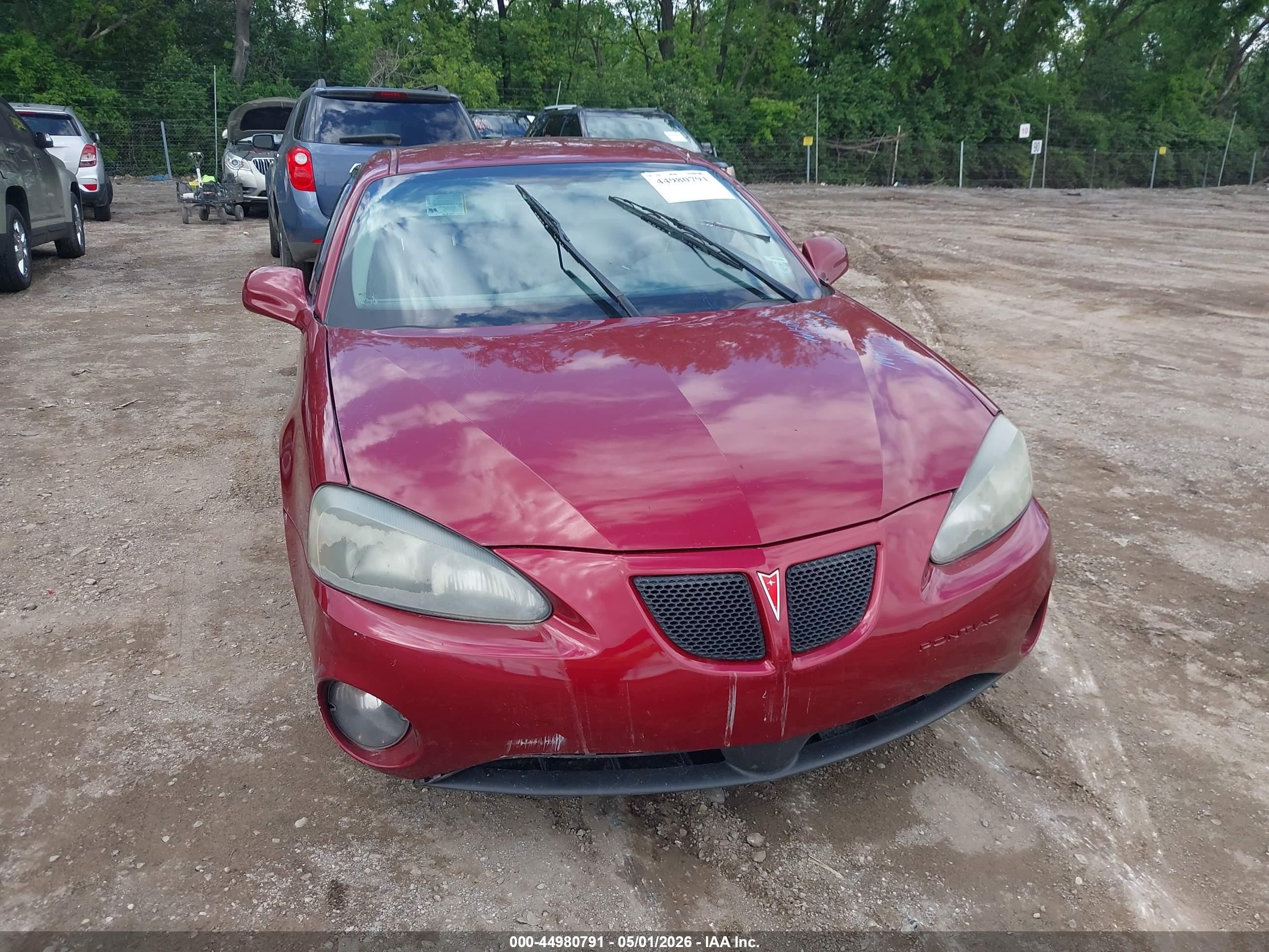 2007 Pontiac Grand Prix   Red vin: 2G2WP552671180729