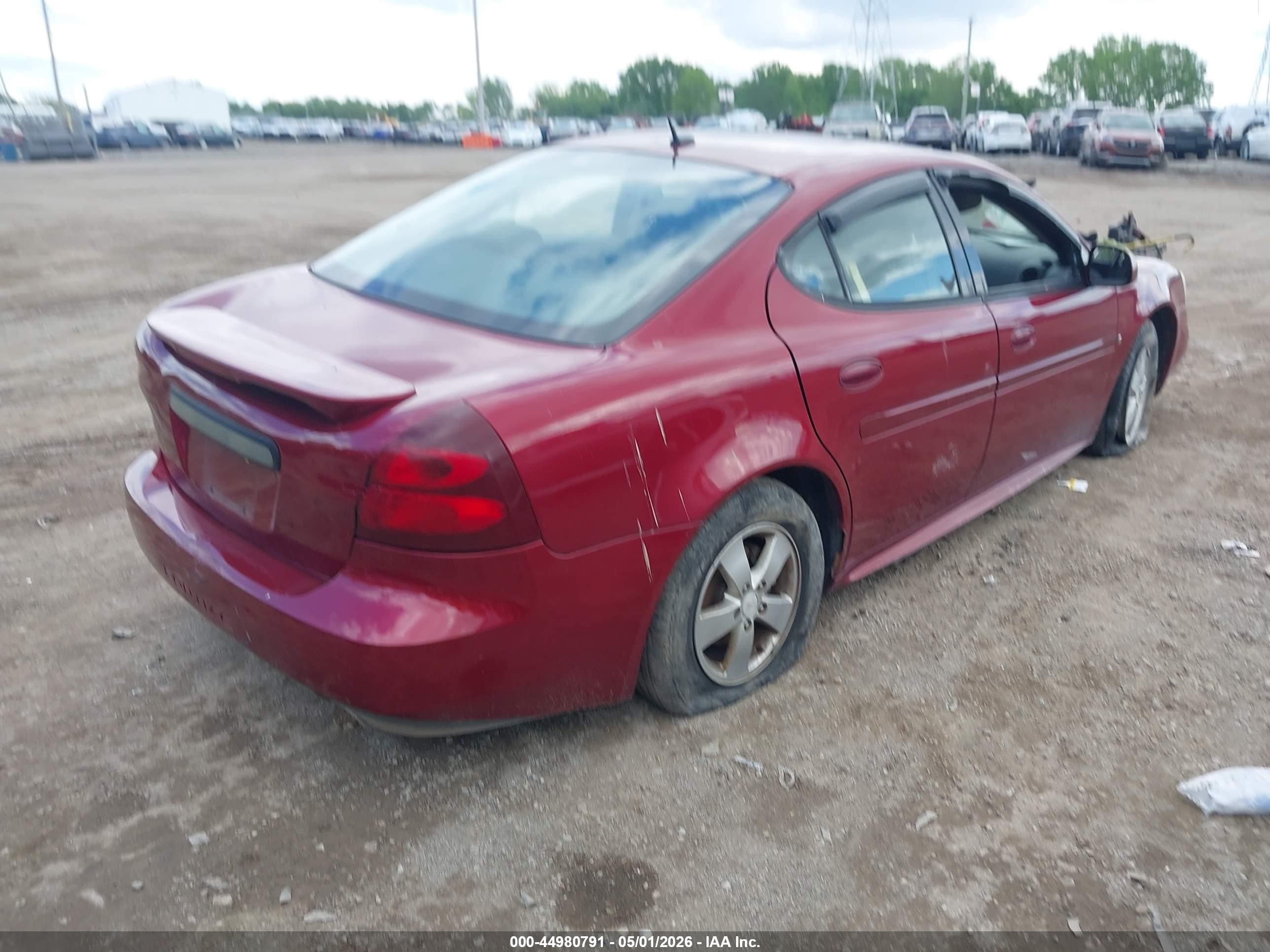 2007 Pontiac Grand Prix   Red vin: 2G2WP552671180729