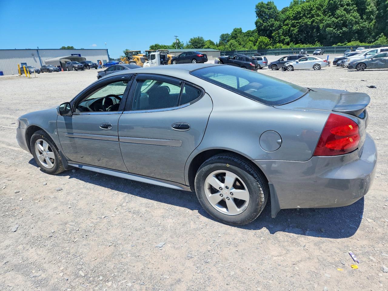 2008 Pontiac Grand Prix Silver vin: 2G2WP552681144427