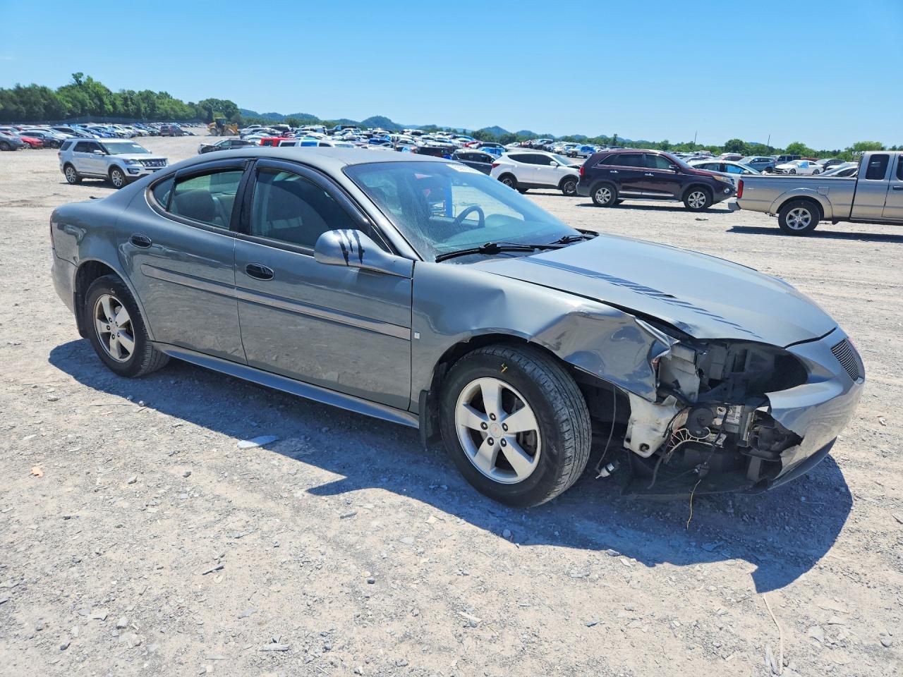 2008 Pontiac Grand Prix Silver vin: 2G2WP552681144427