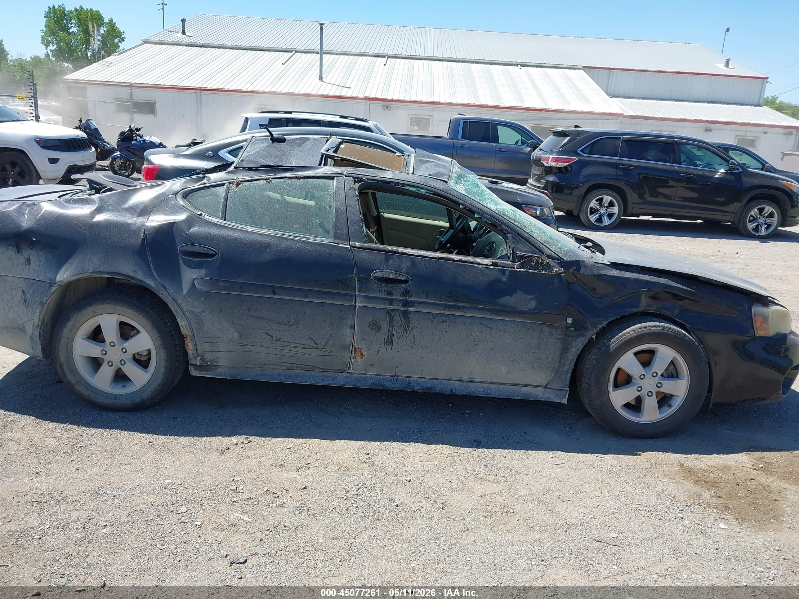 2008 Pontiac Grand Prix   Black vin: 2G2WP552681187388