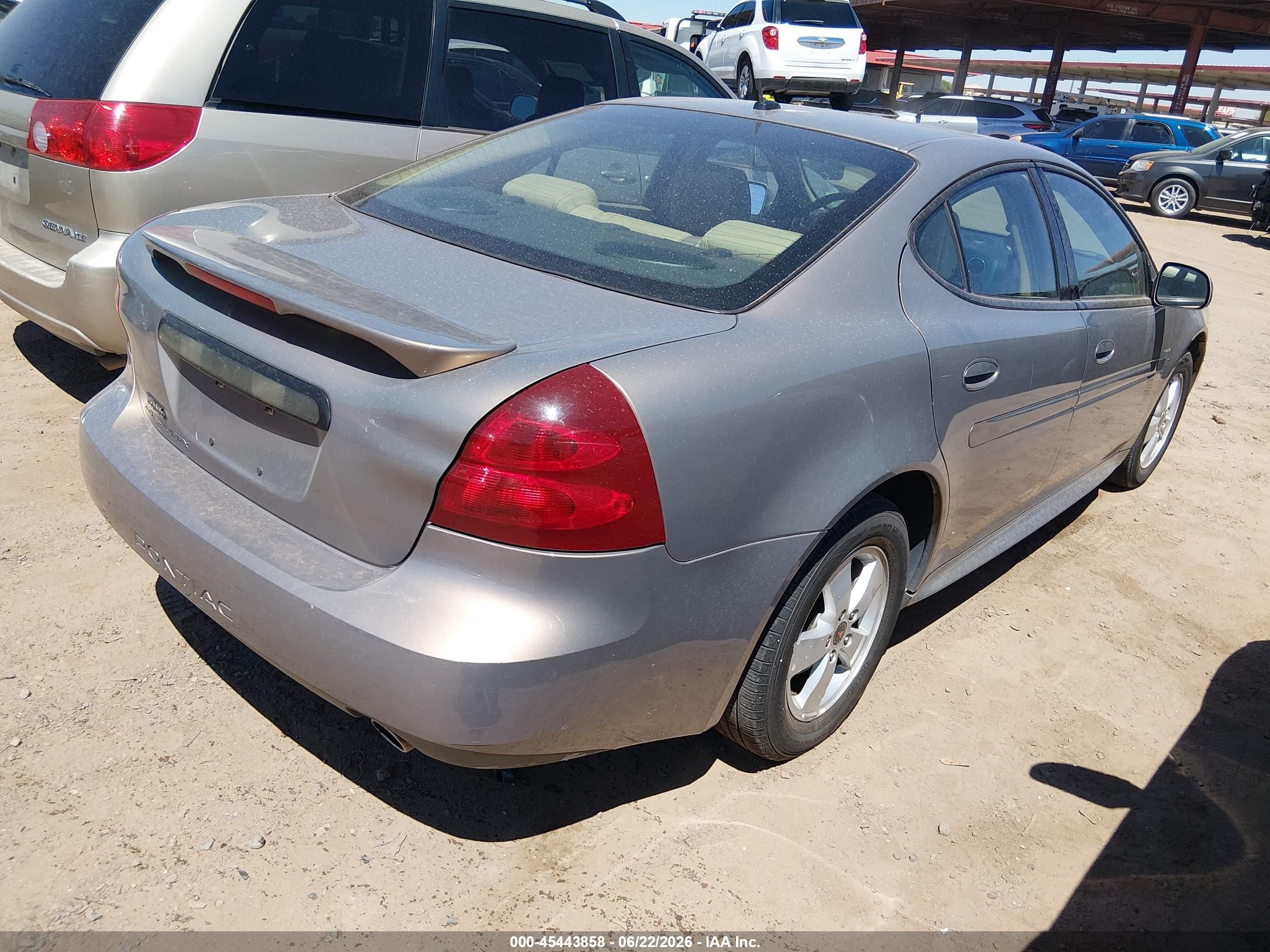 2006 Pontiac Grand Prix   Gold vin: 2G2WP552761190393