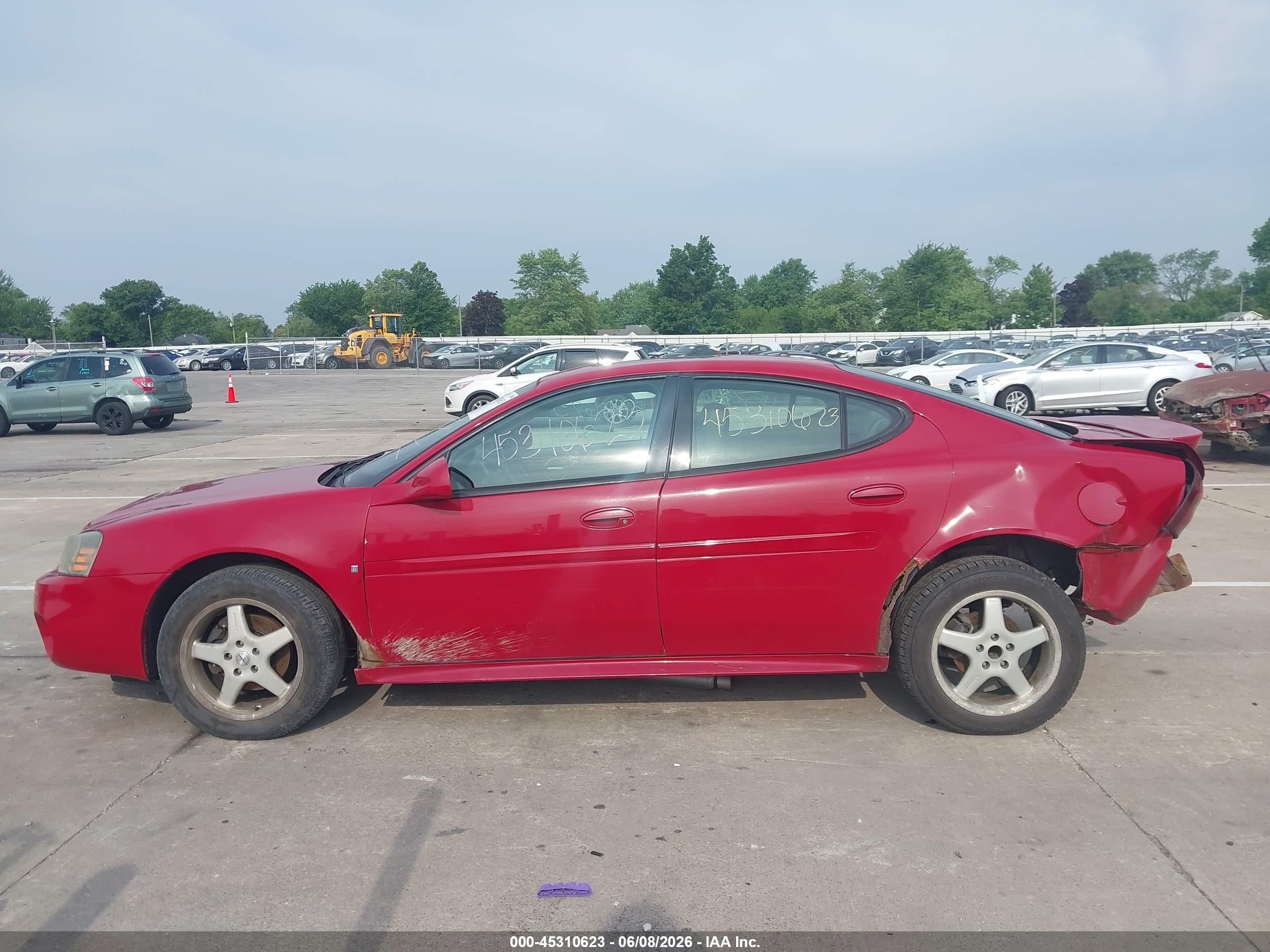 2007 Pontiac Grand Prix   Red vin: 2G2WP552771194901