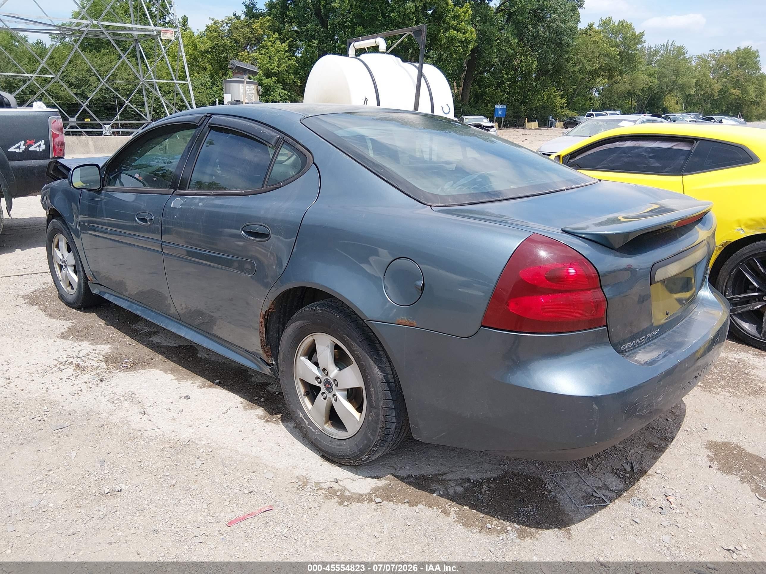 2006 Pontiac Grand Prix   Light Blue vin: 2G2WP552861113936