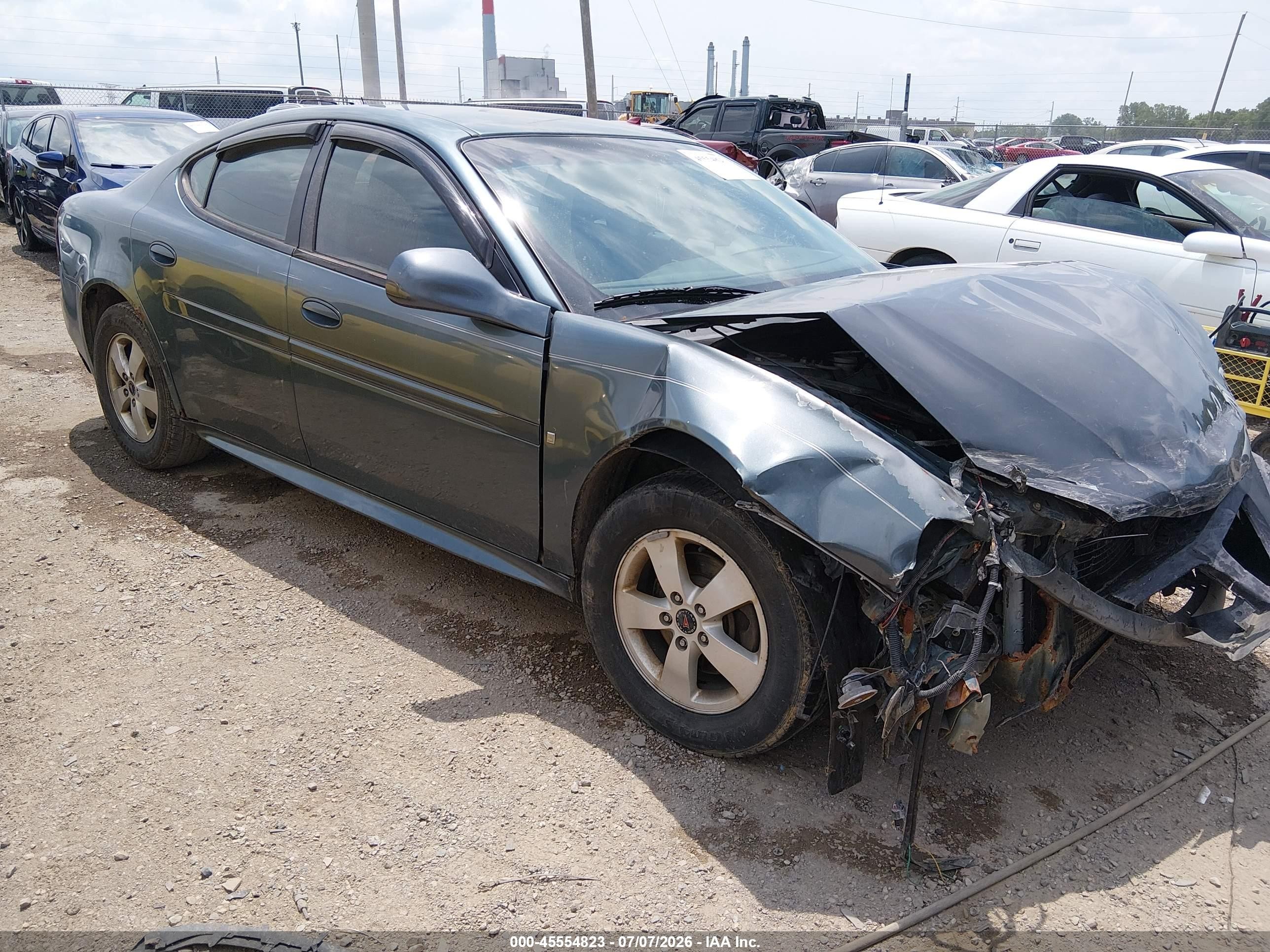 2006 Pontiac Grand Prix   Light Blue vin: 2G2WP552861113936