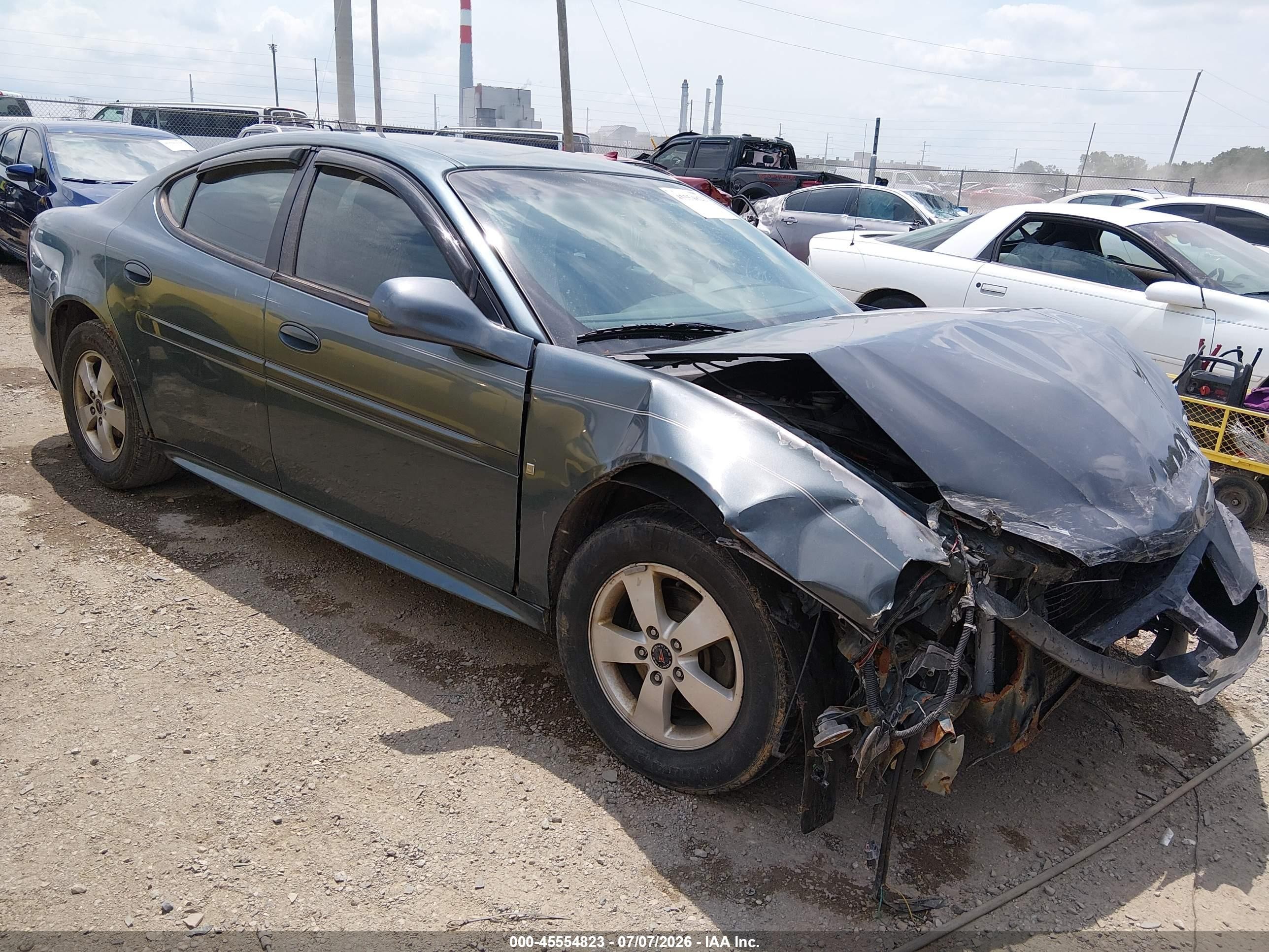 2006 Pontiac Grand Prix   Light Blue vin: 2G2WP552861113936