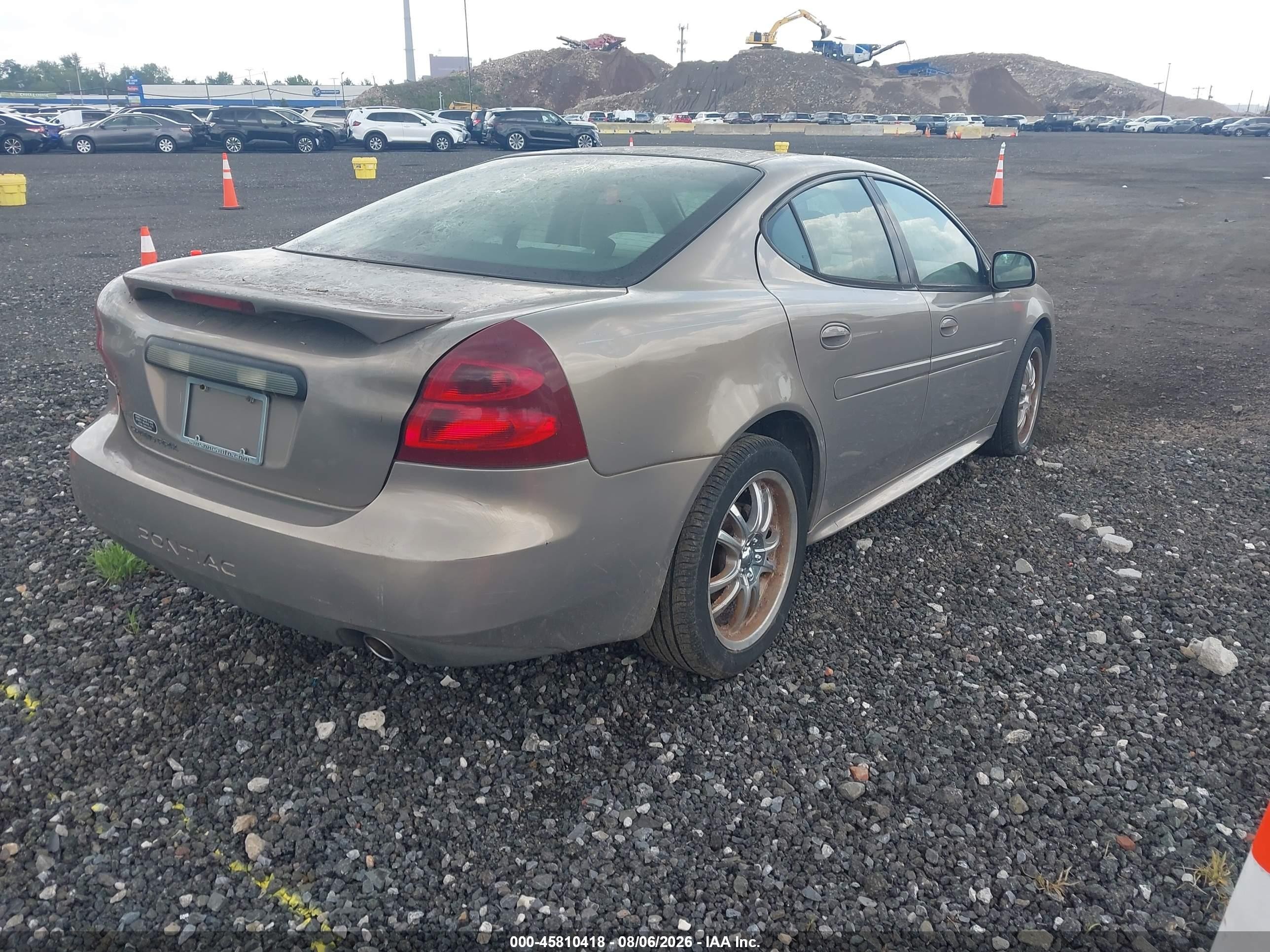 2006 Pontiac Grand Prix   Dark Brown vin: 2G2WP552861125505