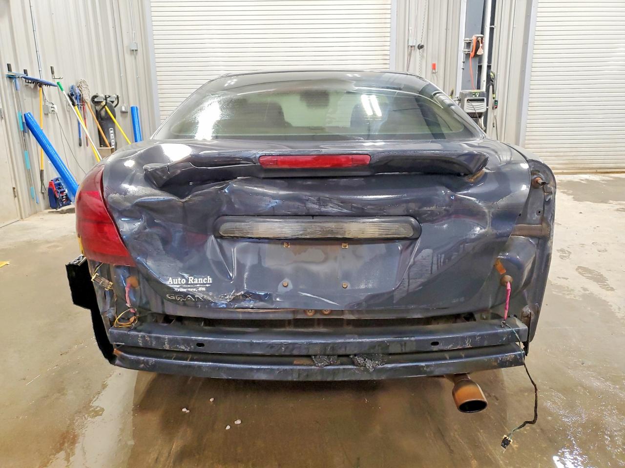2008 Pontiac Grand Prix Charcoal vin: 2G2WP552881128357