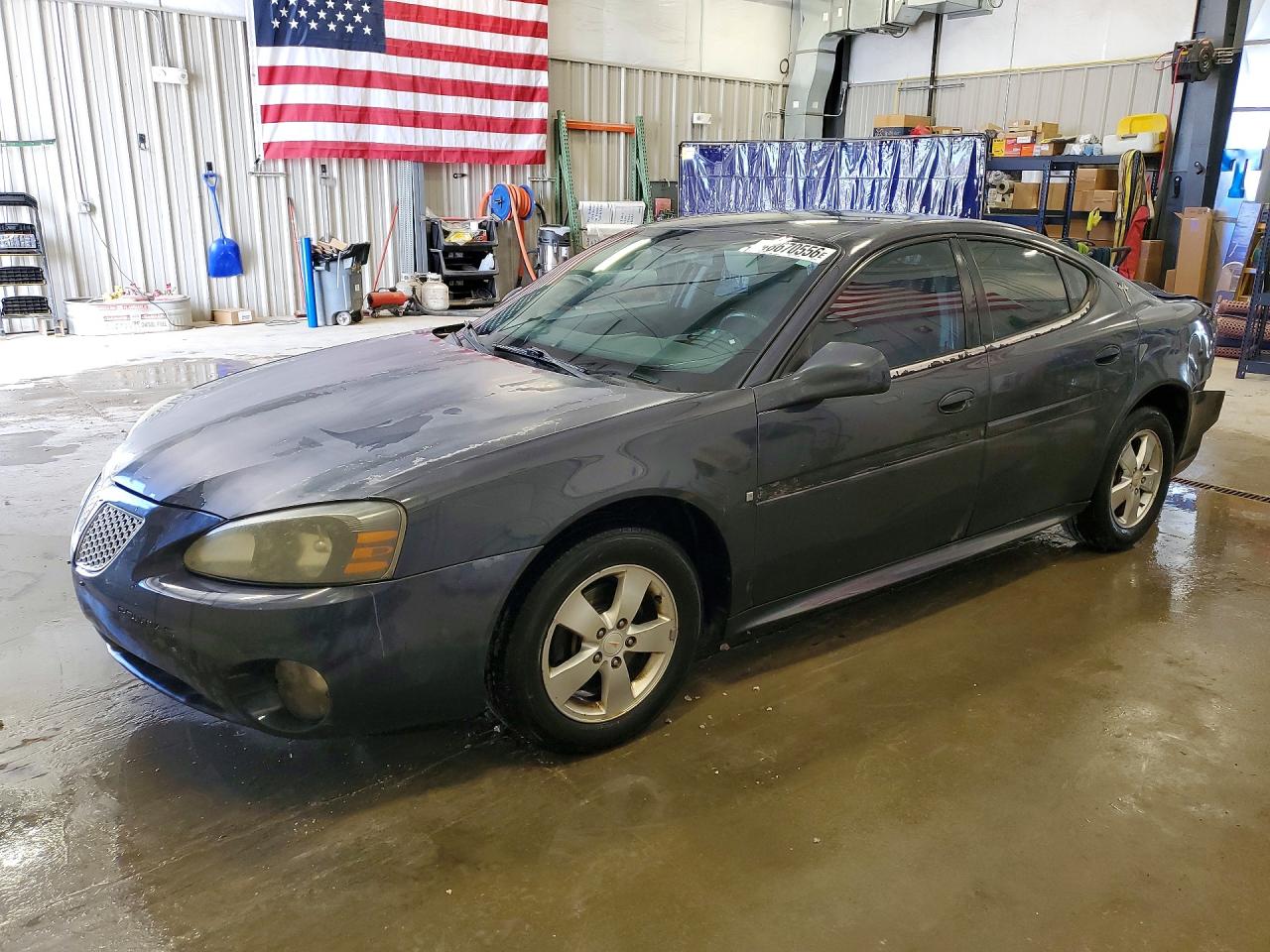 2008 Pontiac Grand Prix Charcoal vin: 2G2WP552881128357