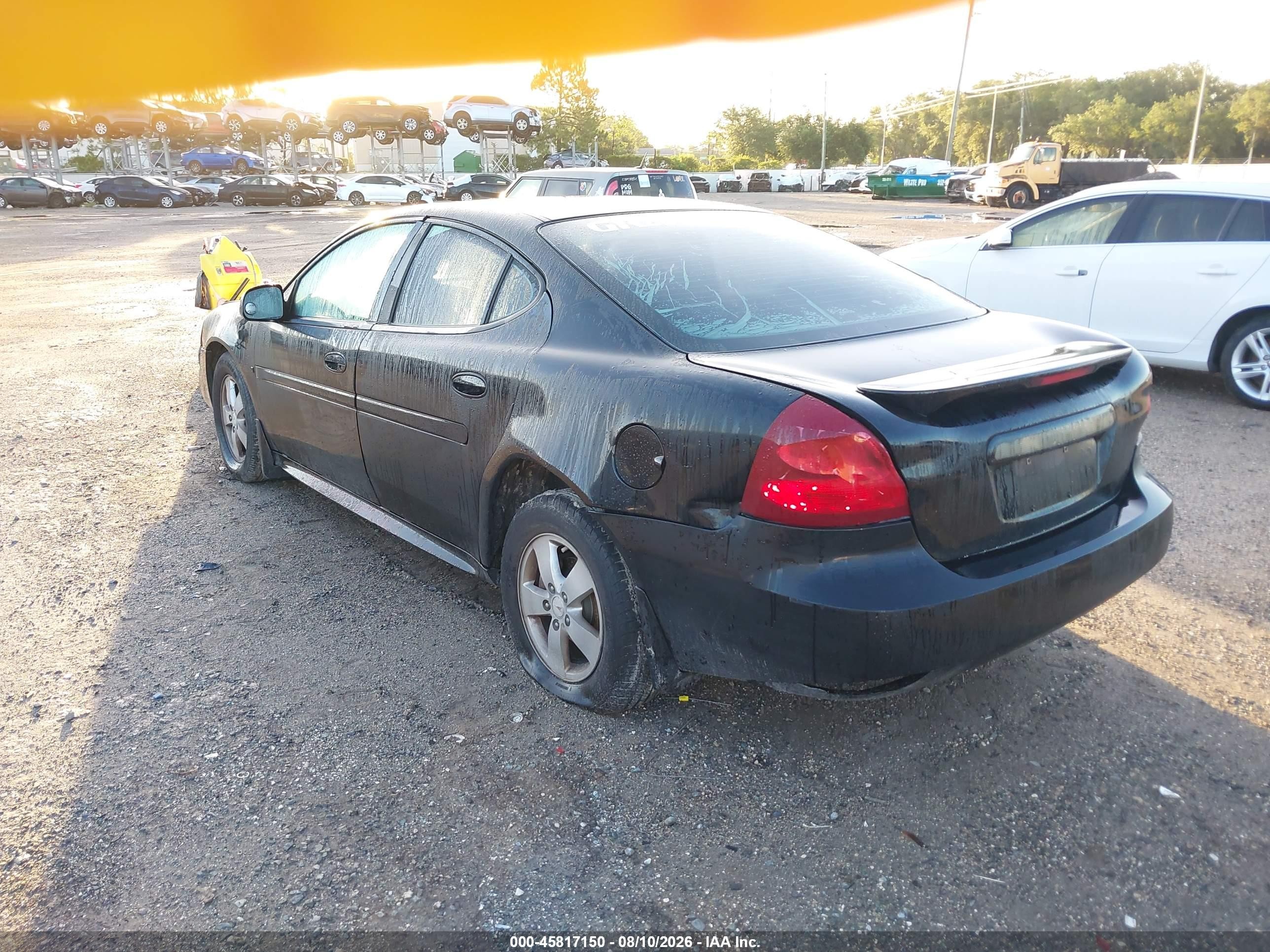 2008 Pontiac Grand Prix   Black vin: 2G2WP552881145725
