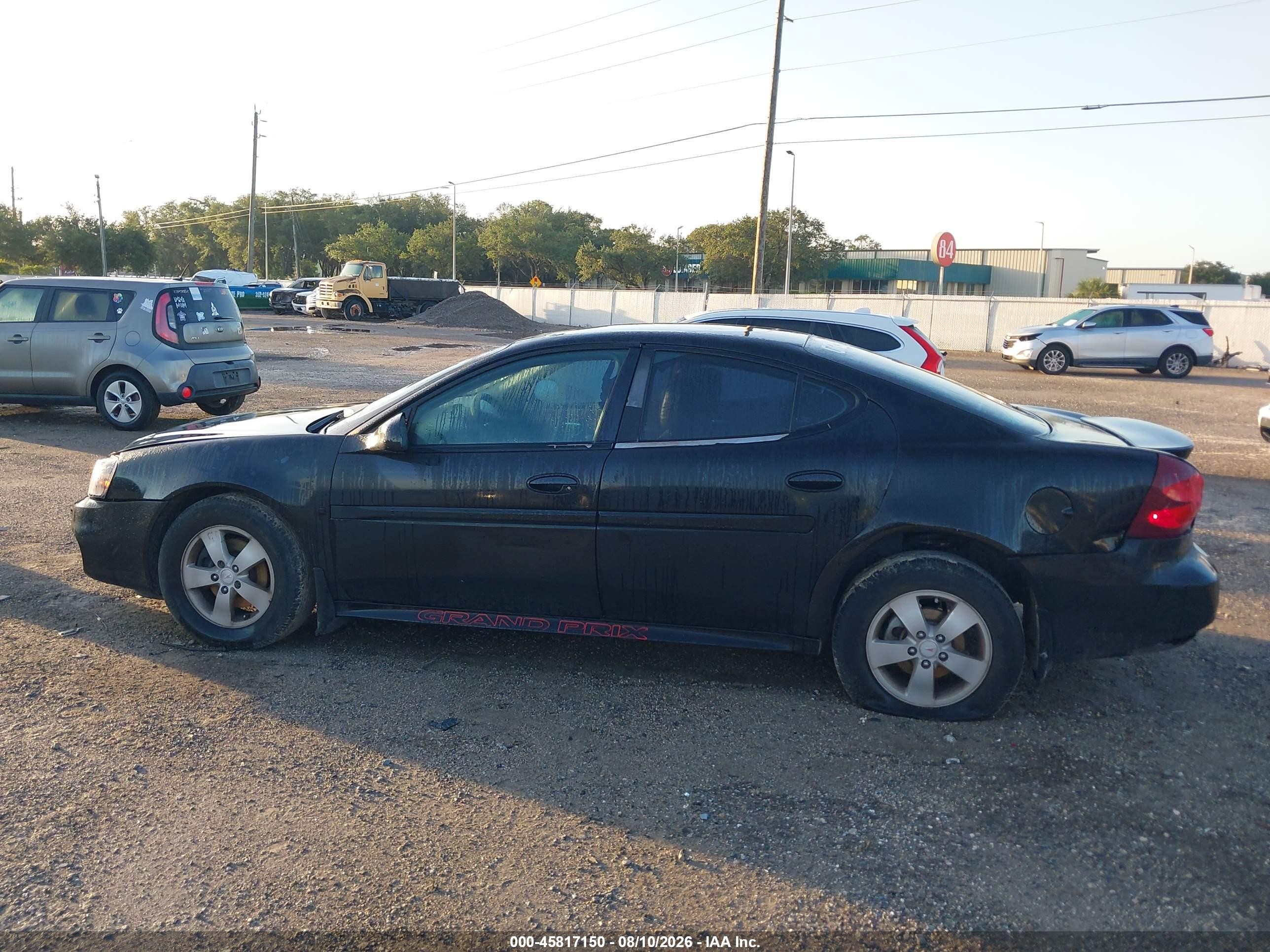 2008 Pontiac Grand Prix   Black vin: 2G2WP552881145725