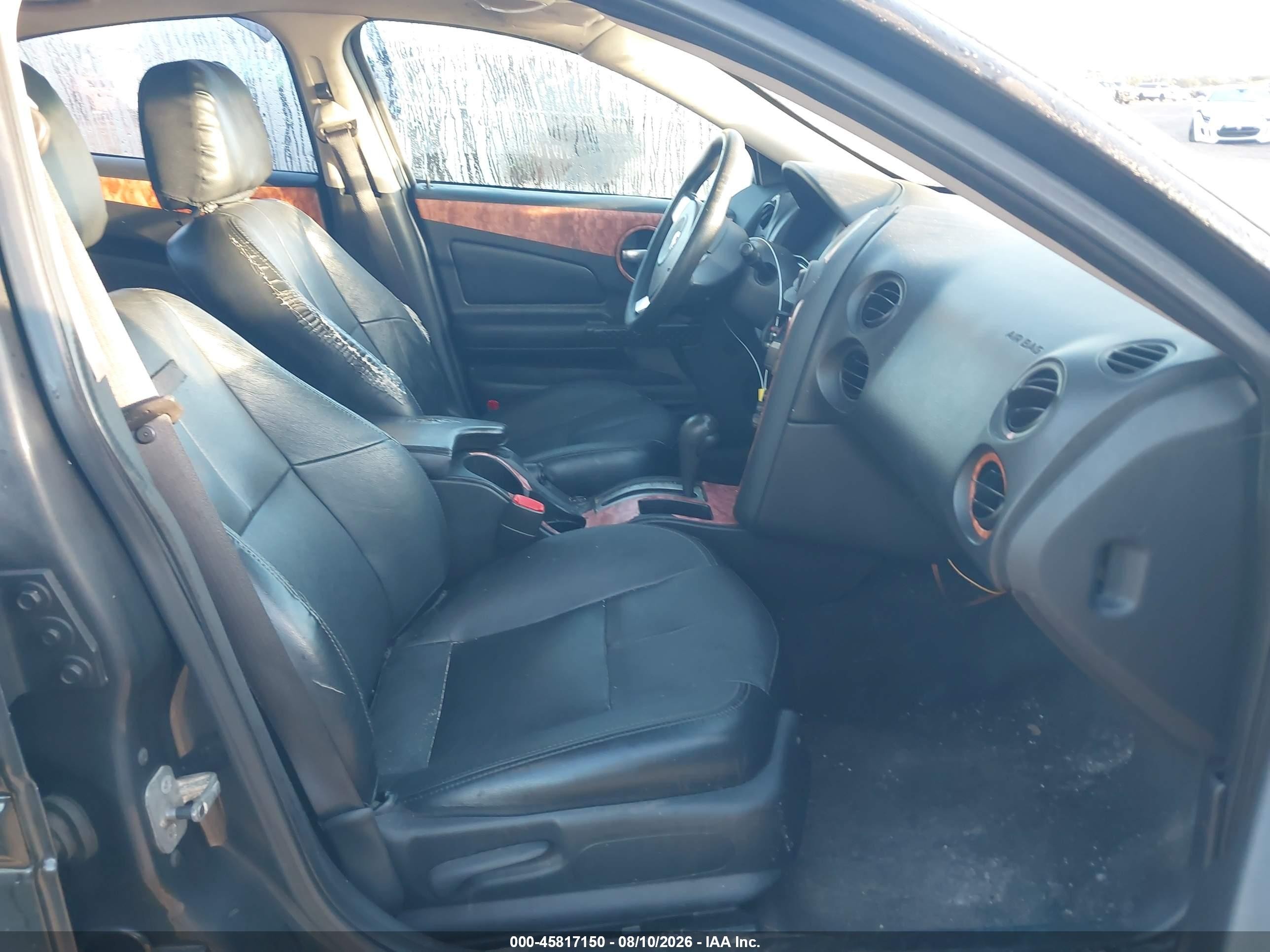 2008 Pontiac Grand Prix   Black vin: 2G2WP552881145725