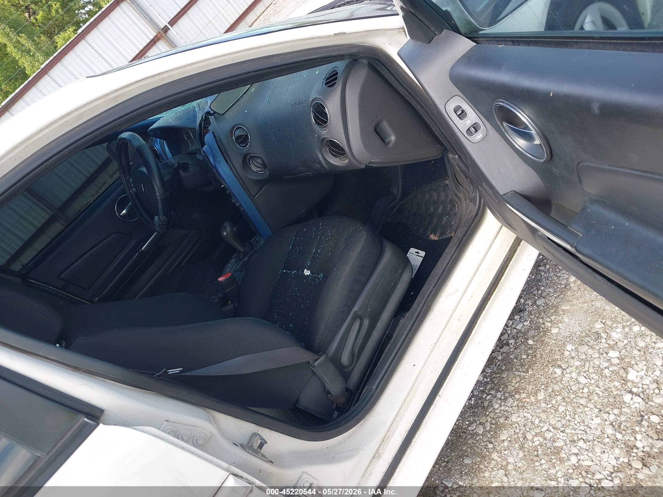 2007 Pontiac Grand Prix   Белый vin: 2G2WP552971126177