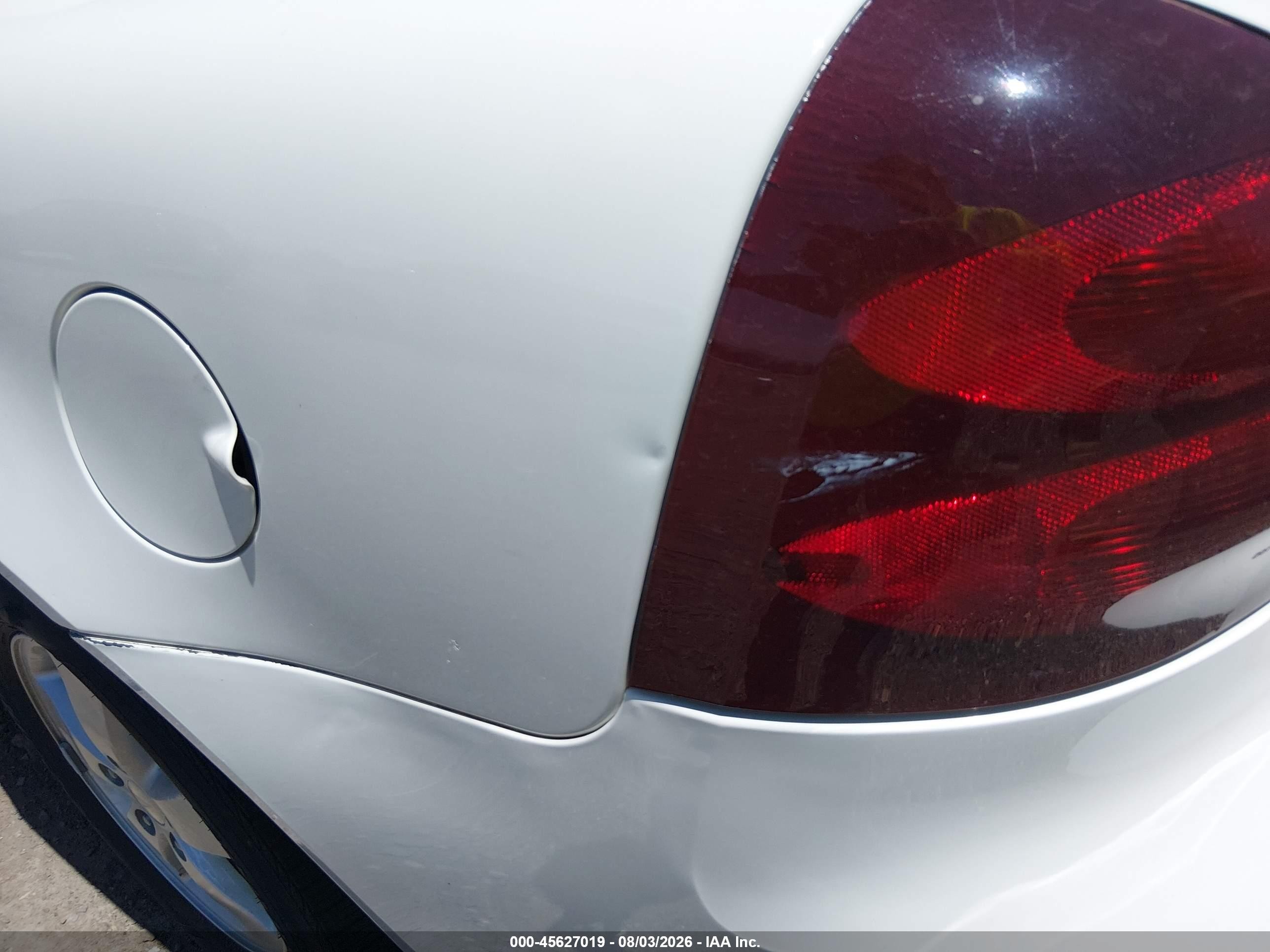 2007 Pontiac Grand Prix   Белый vin: 2G2WP552971212234