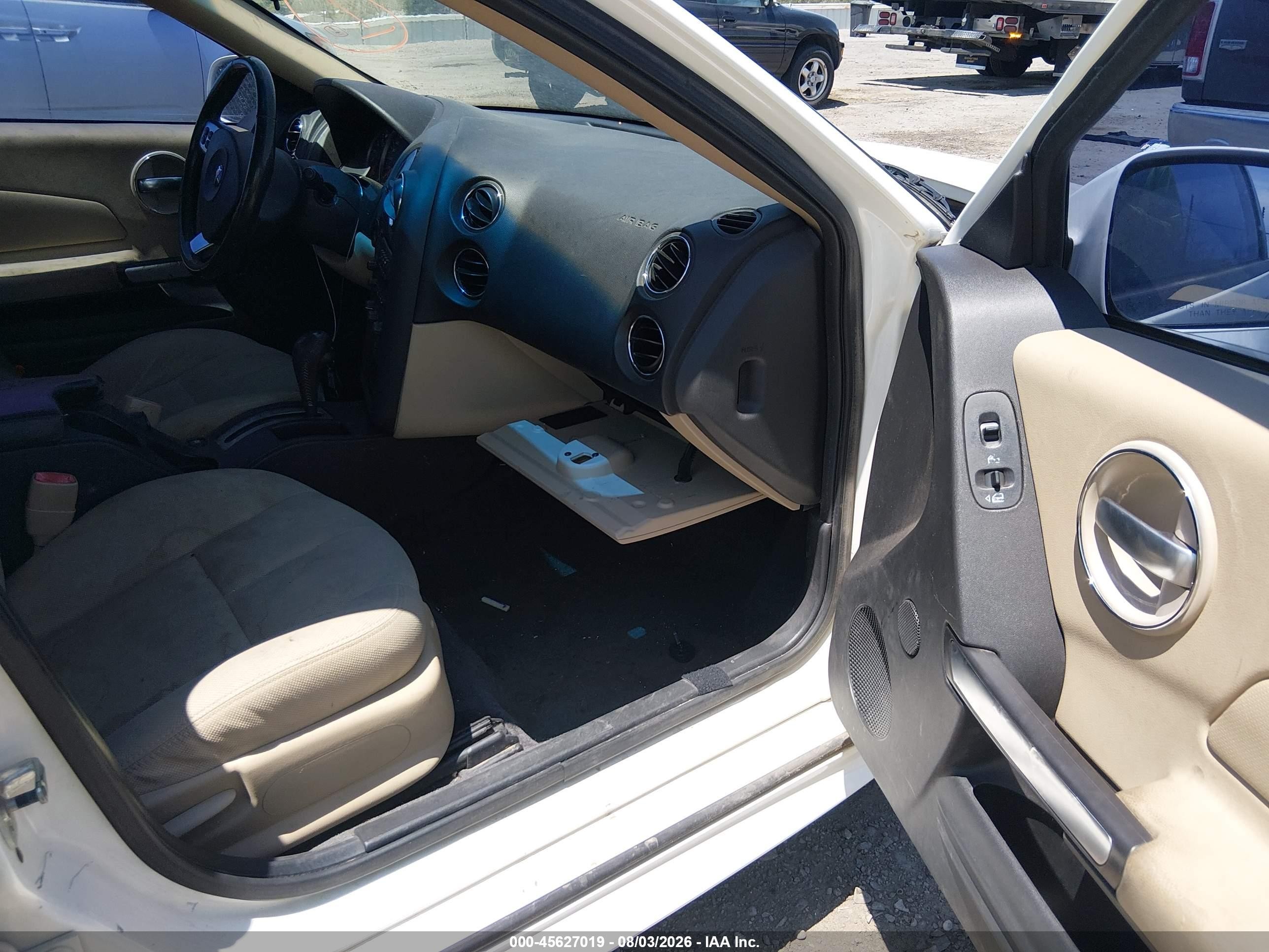 2007 Pontiac Grand Prix   Белый vin: 2G2WP552971212234